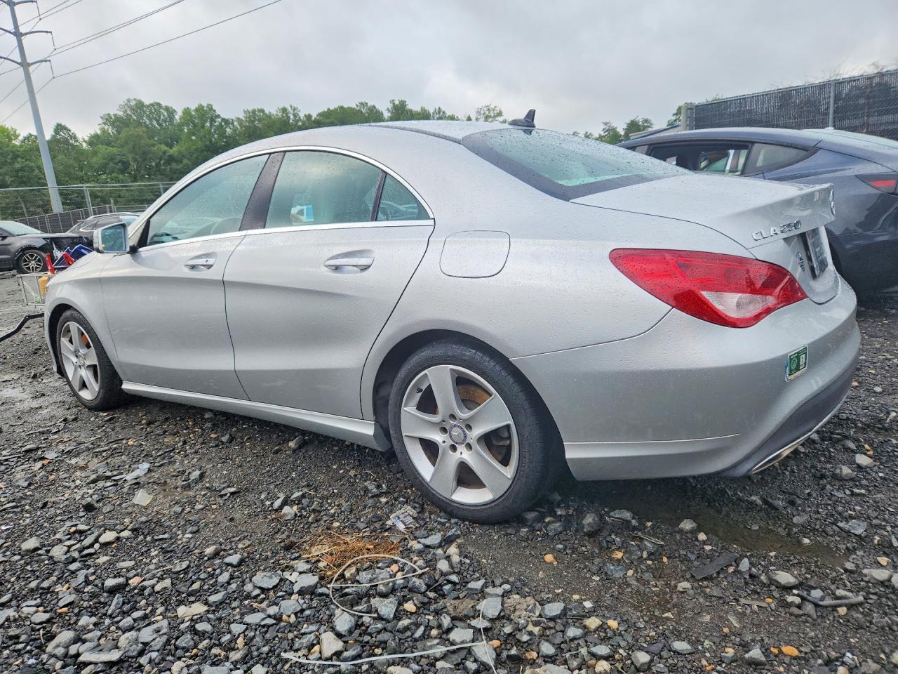 2017 Mercedes-benz Cla 250 Серебряный vin: WDDSJ4EBXHN419405