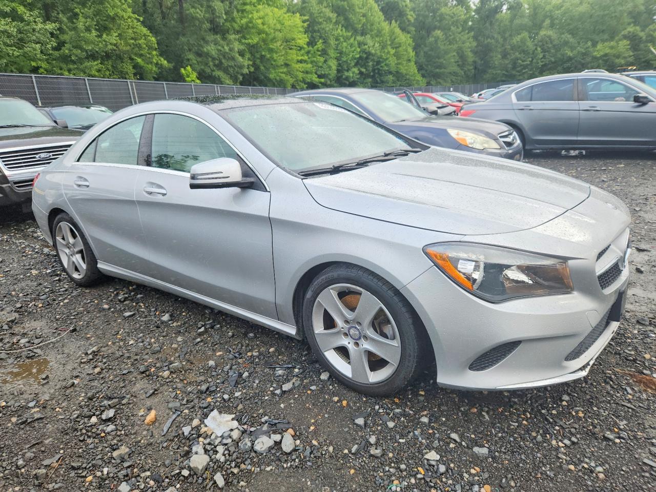 2017 Mercedes-benz Cla 250 Серебряный vin: WDDSJ4EBXHN419405