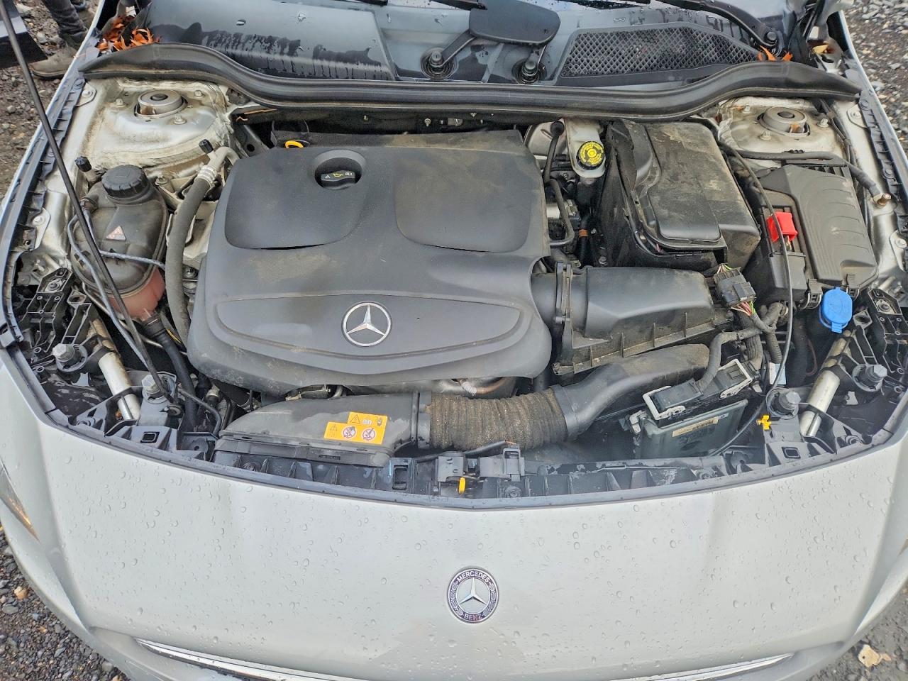 2017 Mercedes-benz Cla 250 Серебряный vin: WDDSJ4EBXHN419405