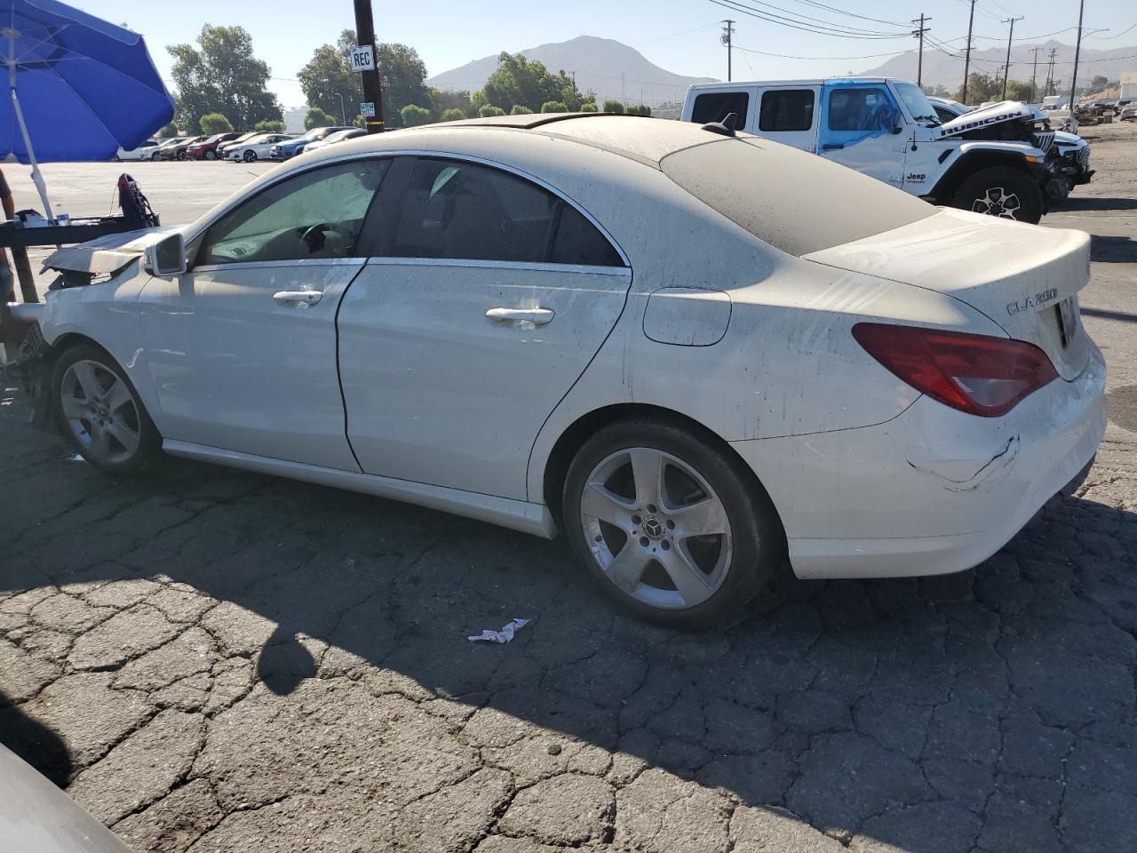 2018 Mercedes-benz Cla 250 White vin: WDDSJ4EBXJN525651