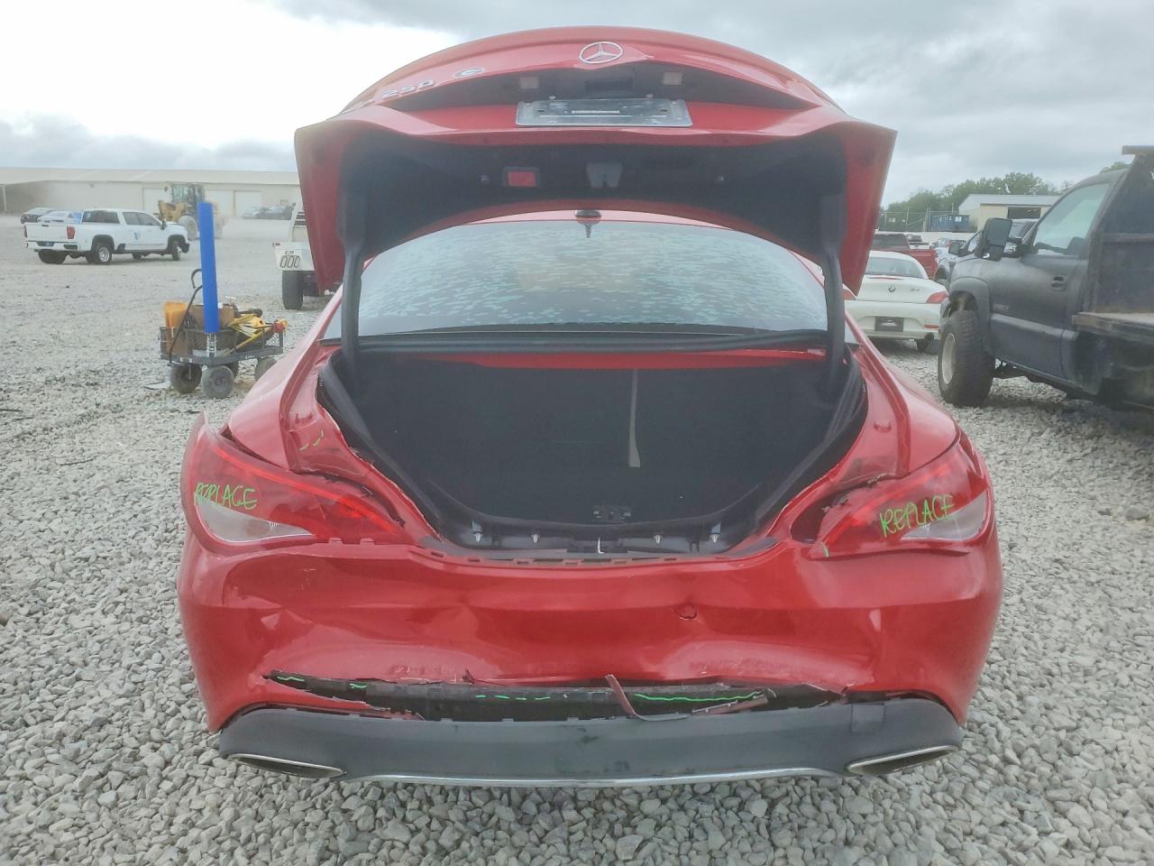 2018 Mercedes-benz Cla 250 Red vin: WDDSJ4EBXJN680720