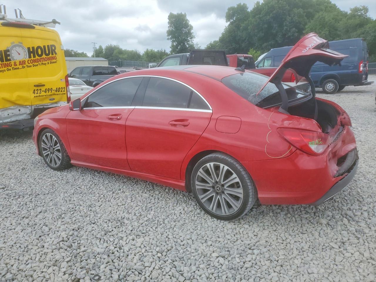 2018 Mercedes-benz Cla 250 Red vin: WDDSJ4EBXJN680720
