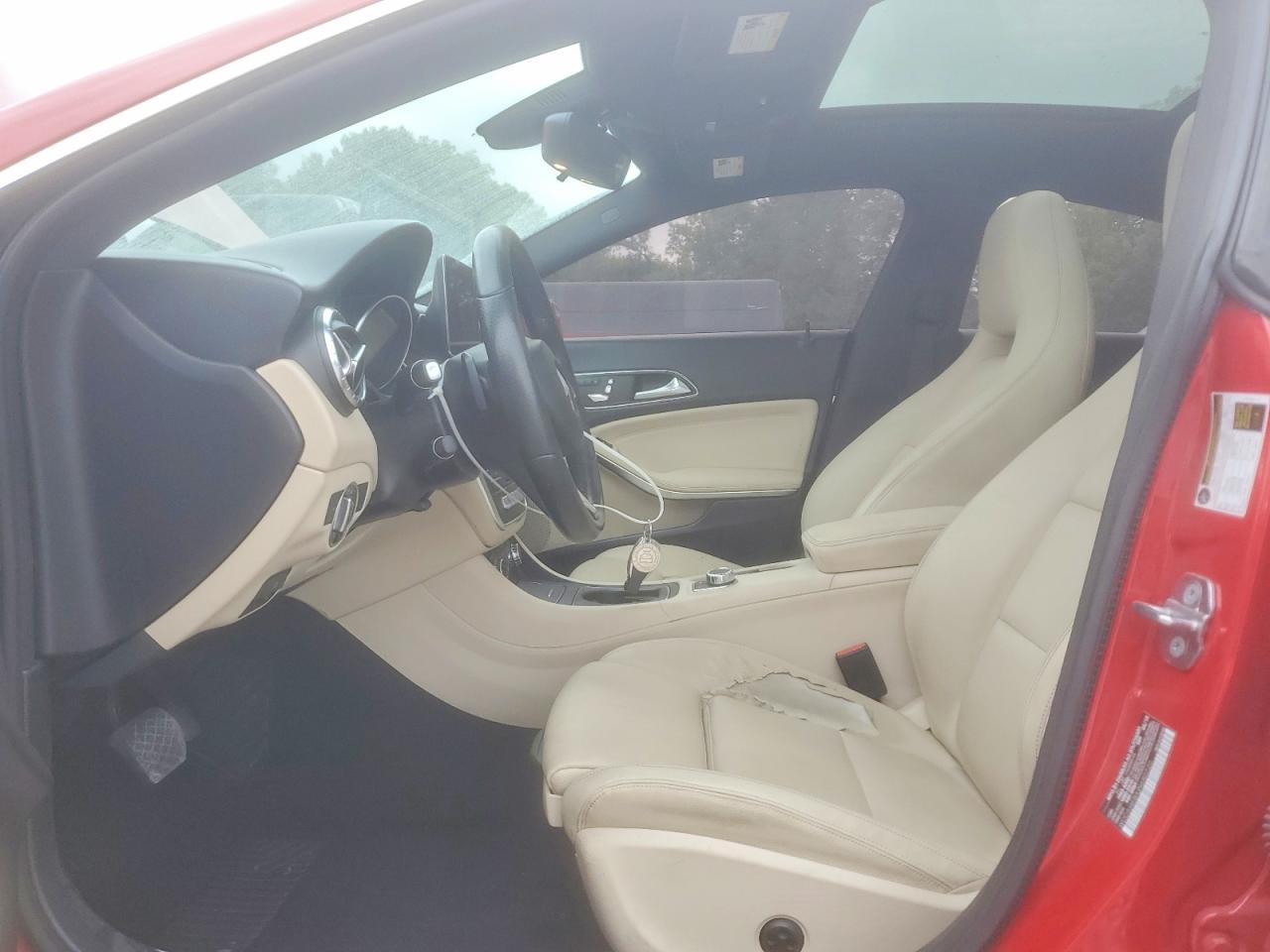 2018 Mercedes-benz Cla 250 Red vin: WDDSJ4EBXJN680720