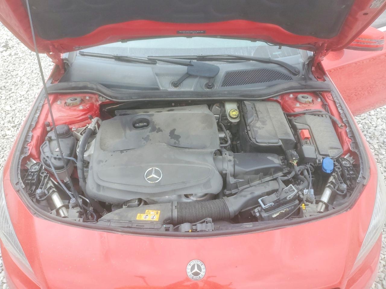 2018 Mercedes-benz Cla 250 Red vin: WDDSJ4EBXJN680720