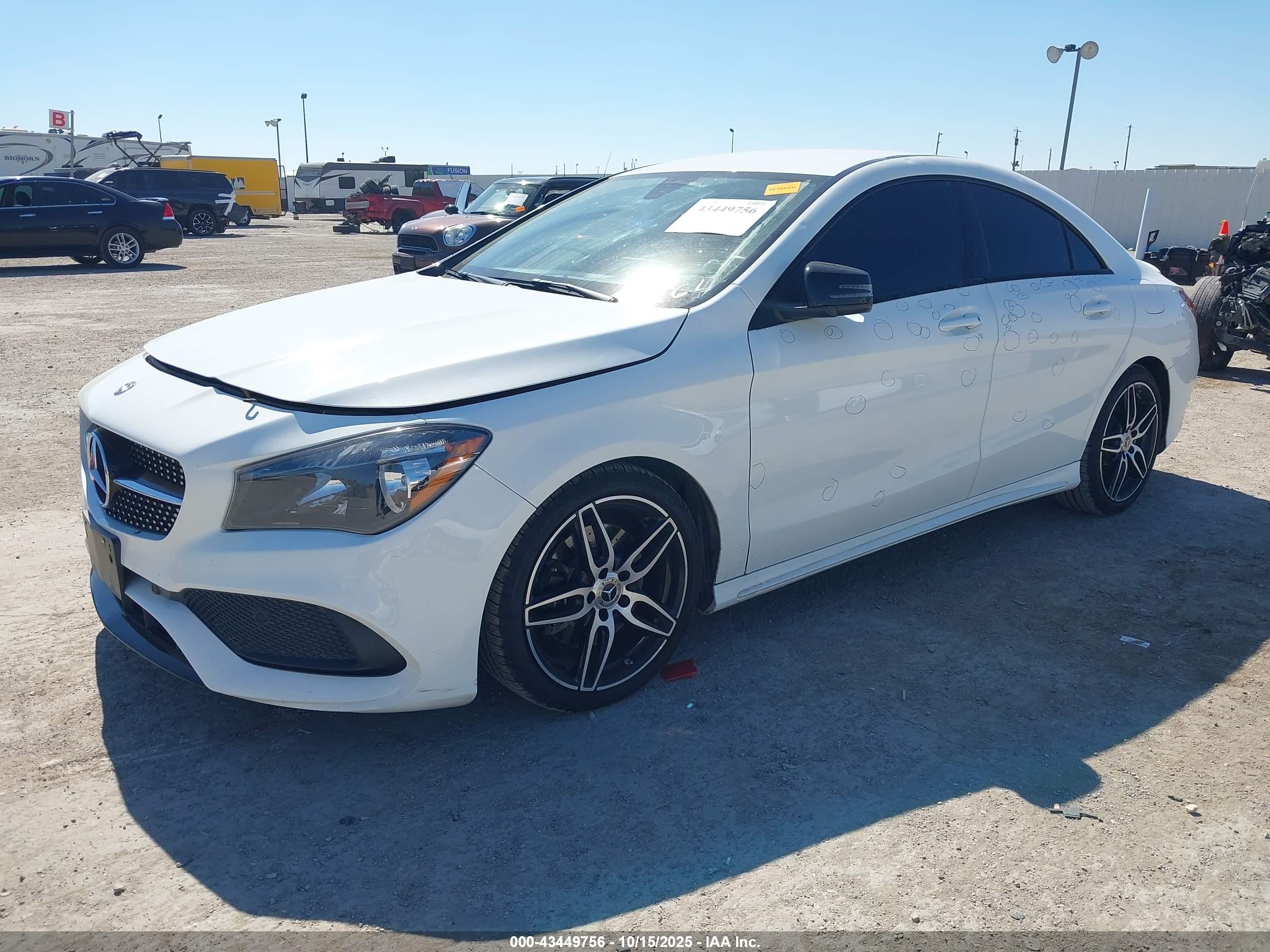 2019 Mercedes-benz Cla 250   Black vin: WDDSJ4EBXKN761377