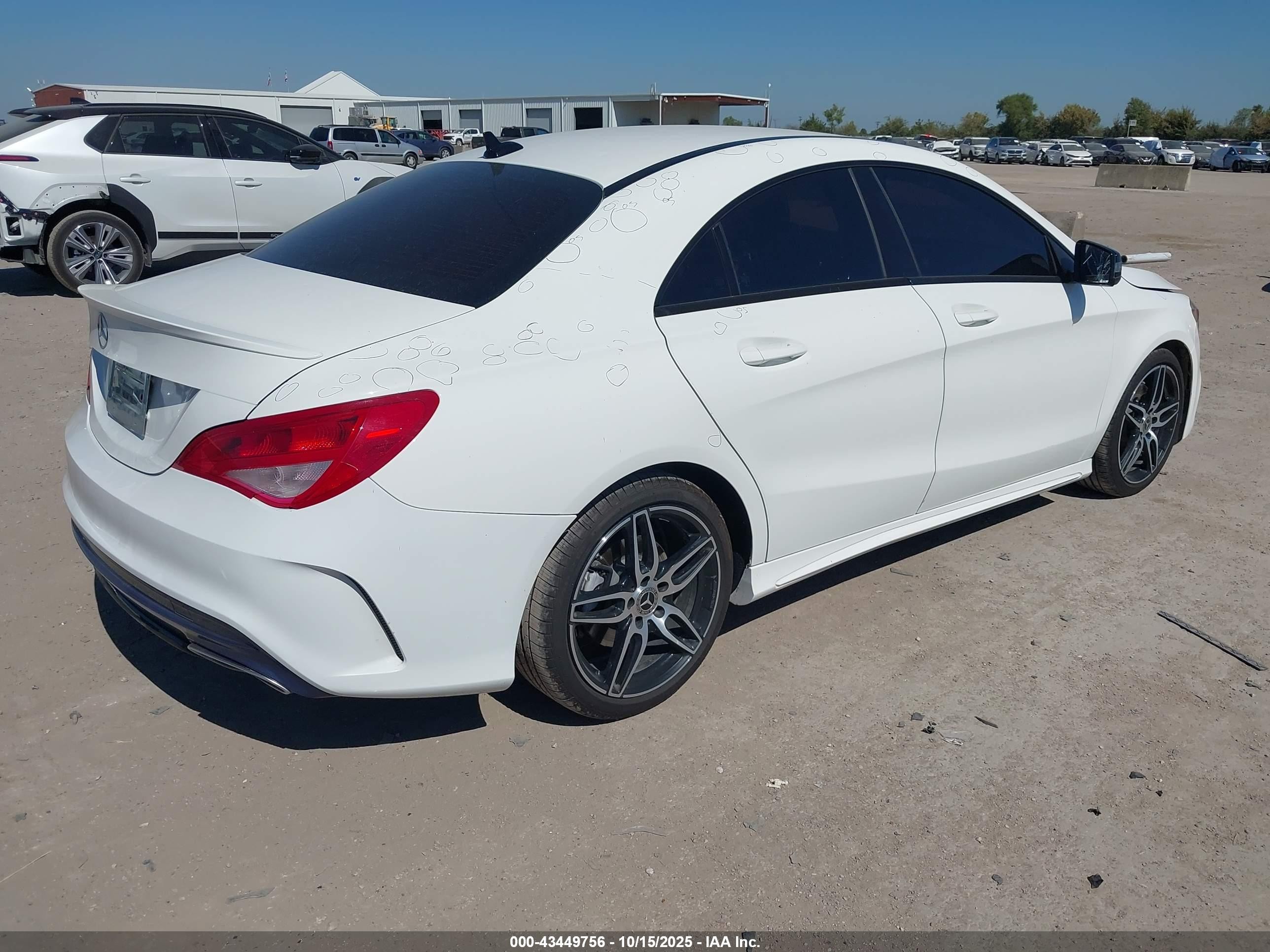 2019 Mercedes-benz Cla 250   Black vin: WDDSJ4EBXKN761377