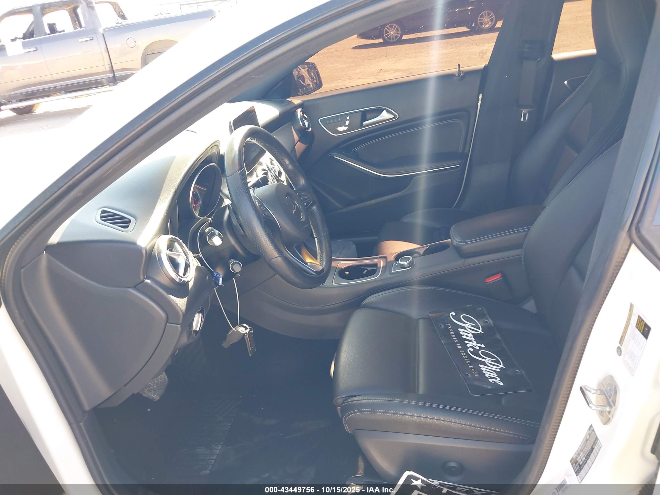 2019 Mercedes-benz Cla 250   Black vin: WDDSJ4EBXKN761377