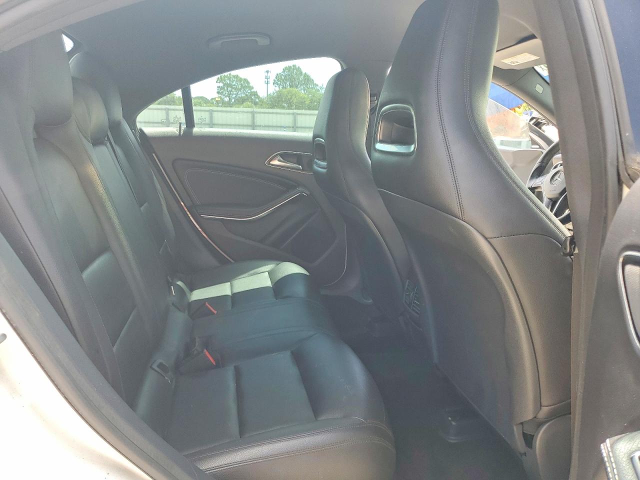 2014 Mercedes-benz Cla 250 4matic Белый vin: WDDSJ4GB0EN125648