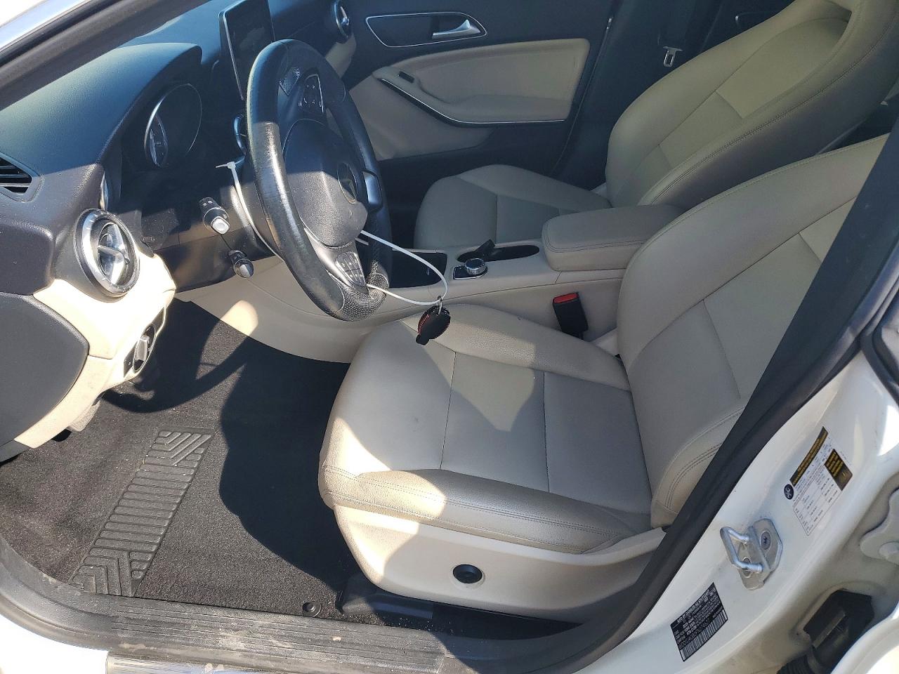 2015 Mercedes-benz Cla 250 4matic White vin: WDDSJ4GB0FN274627