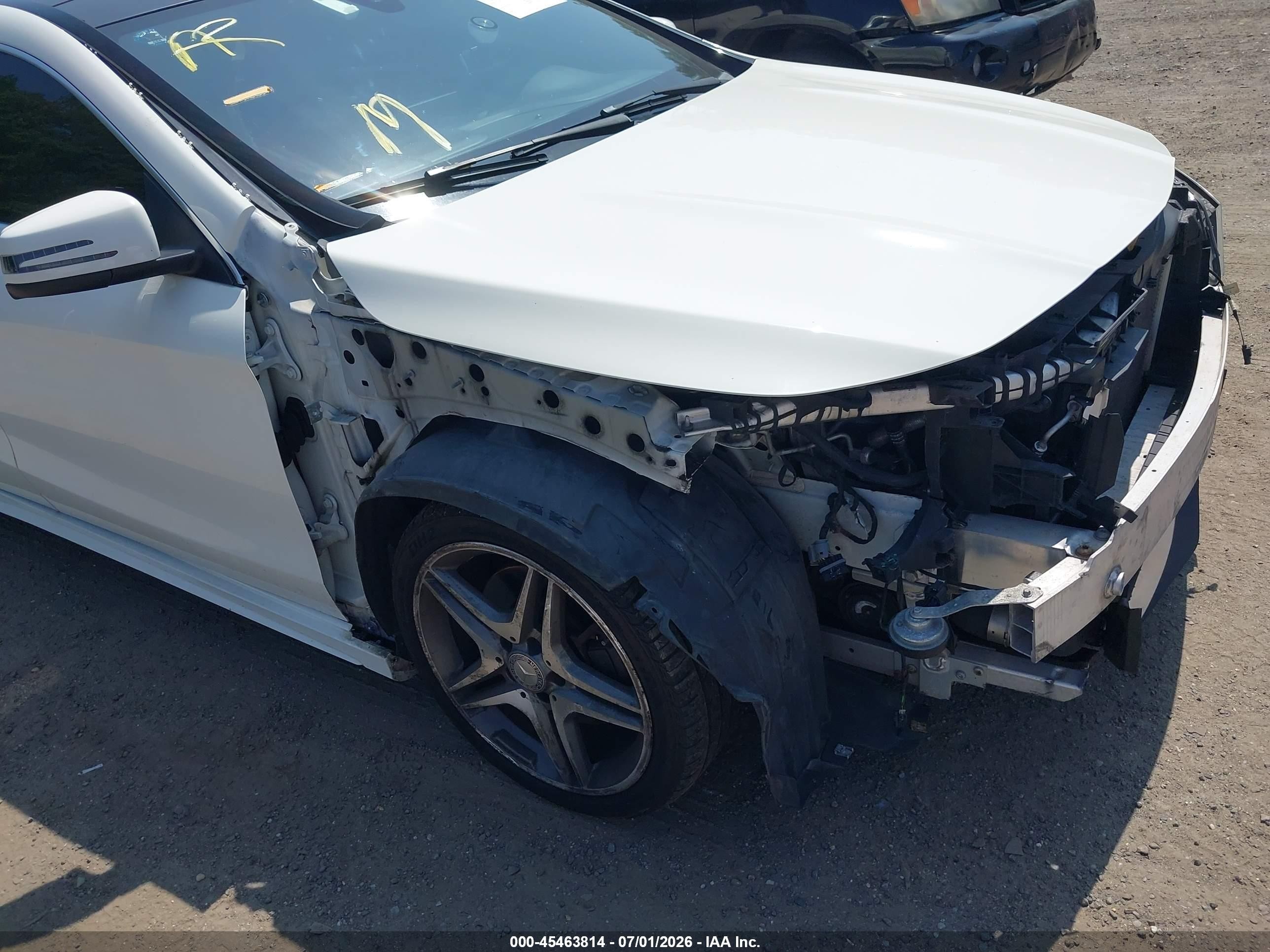 2015 Mercedes-benz Cla 250 4matic White vin: WDDSJ4GB0FN286406