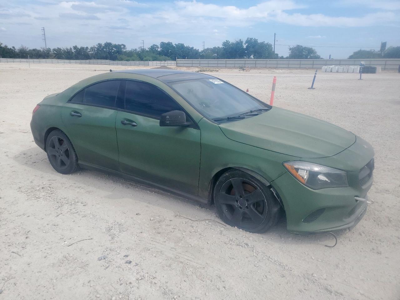 2018 Mercedes-benz Cla 250 4matic Зеленый vin: WDDSJ4GB0JN603643