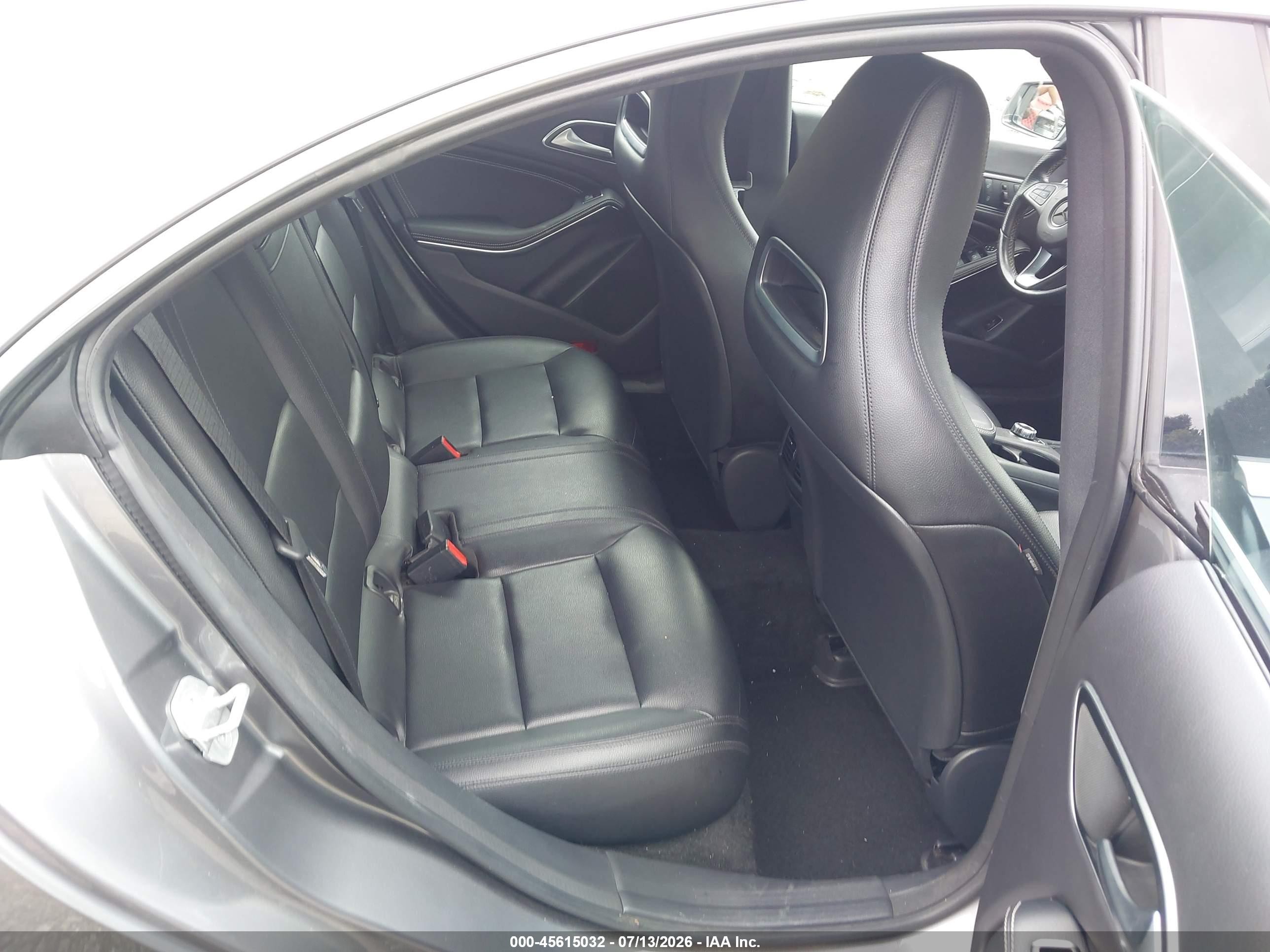 2015 Mercedes-benz Cla 250 4matic Gray vin: WDDSJ4GB1FN177713