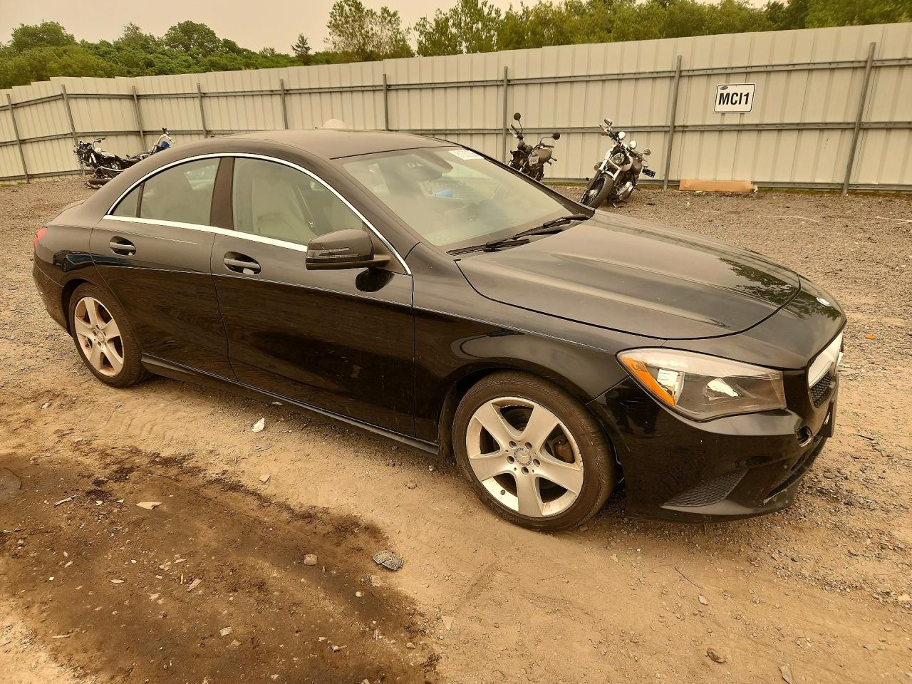 2015 Mercedes-benz Cla 250 4matic Black vin: WDDSJ4GB1FN179395