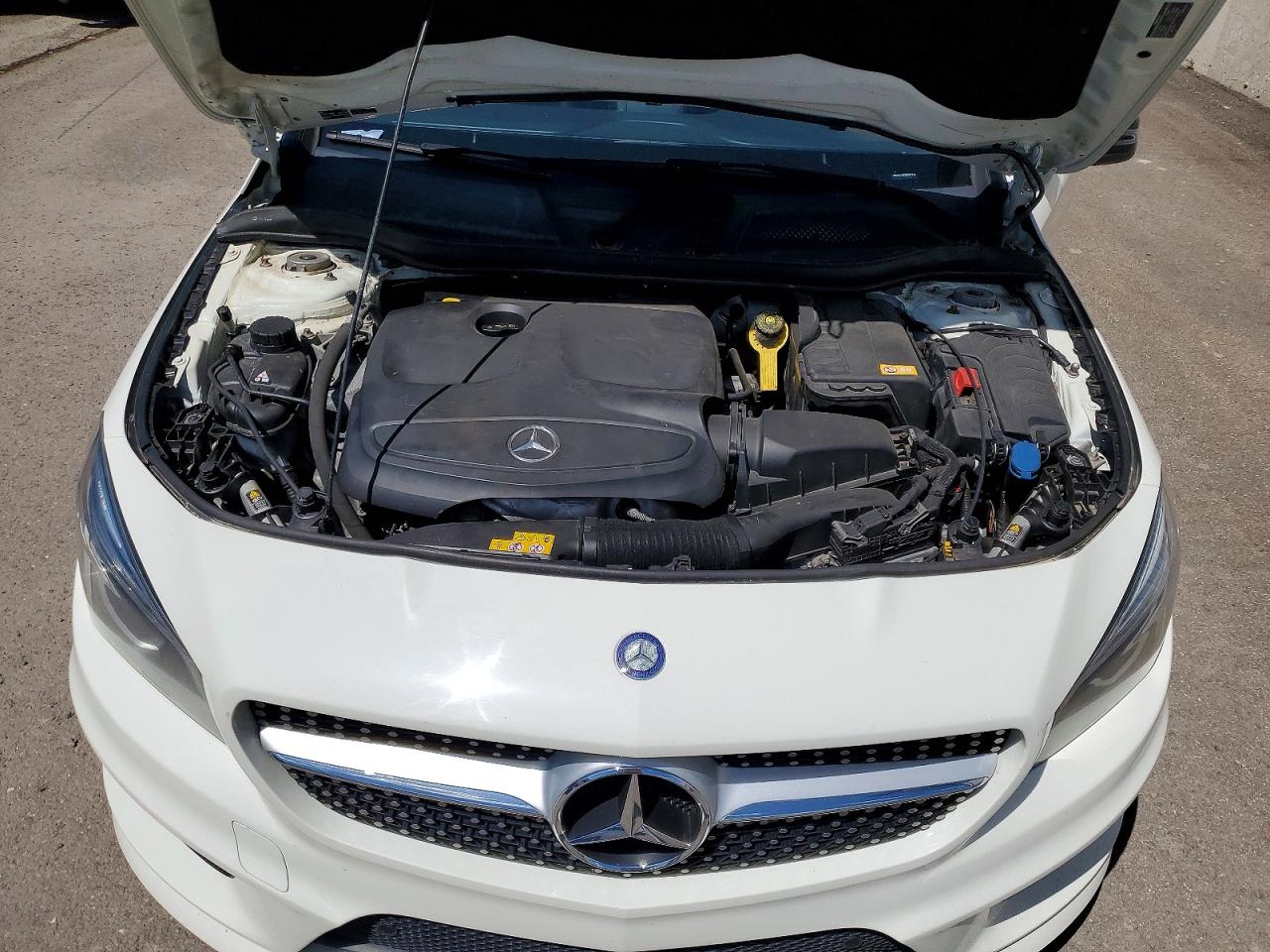 2014 Mercedes-benz Cla 250 4matic Белый vin: WDDSJ4GB2EN092734
