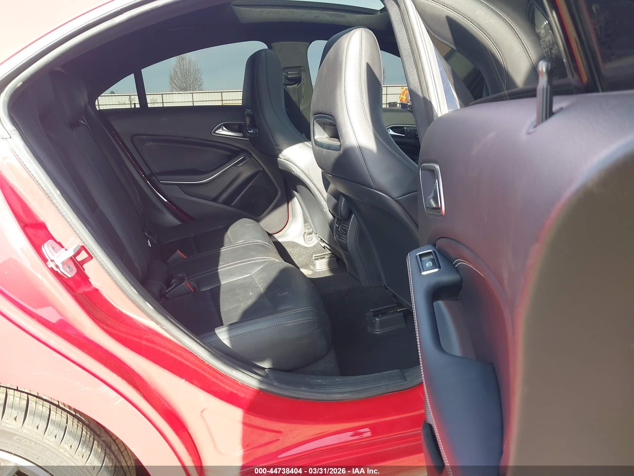 2014 Mercedes-benz Cla 250 4matic Red vin: WDDSJ4GB2EN134190