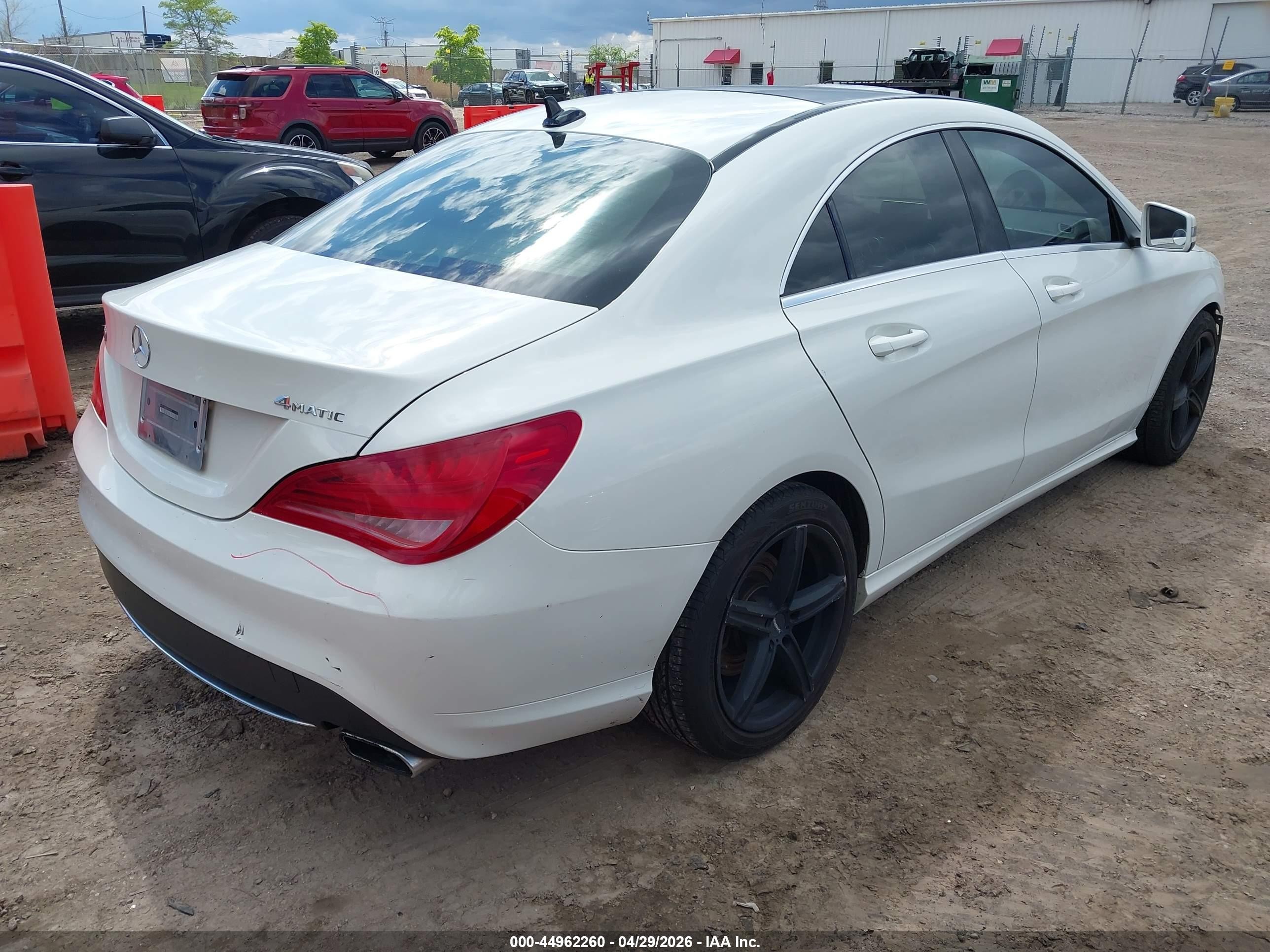 2014 Mercedes-benz Cla 250 4matic White vin: WDDSJ4GB2EN150972