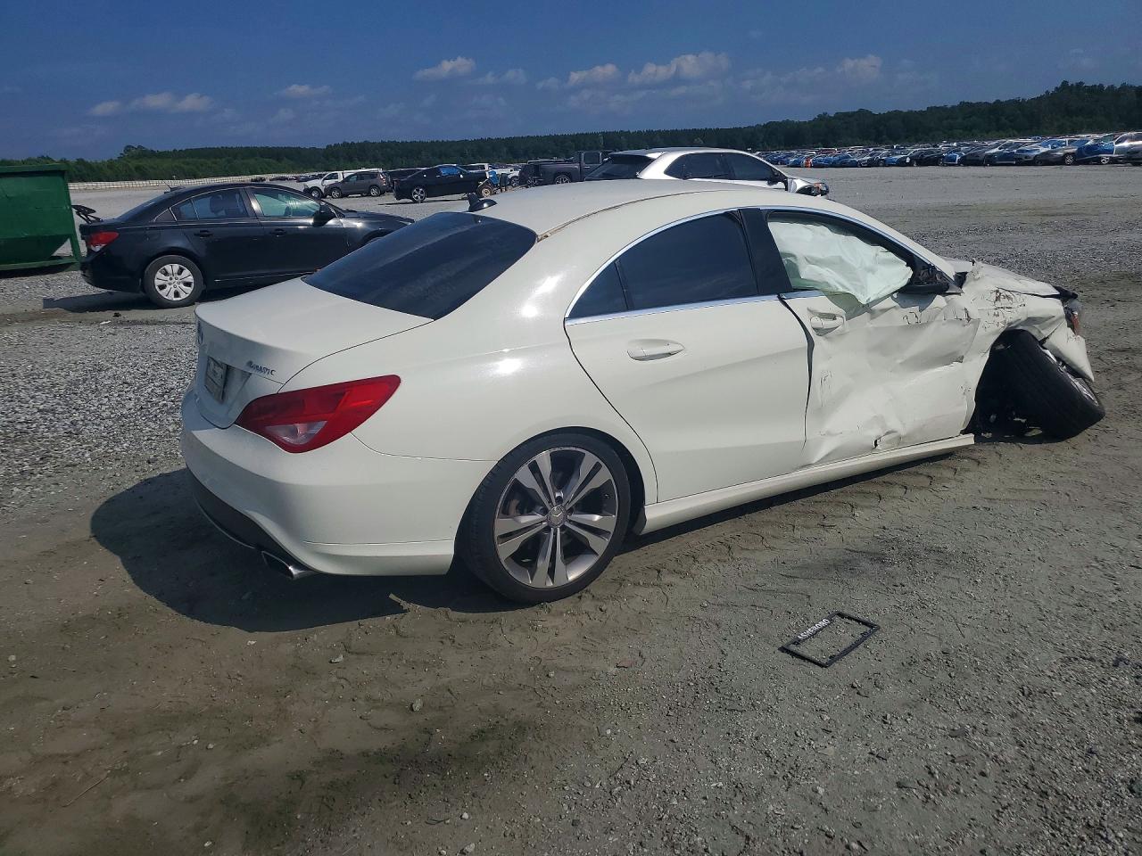 2016 Mercedes-benz Cla 250 4matic White vin: WDDSJ4GB2GN288238