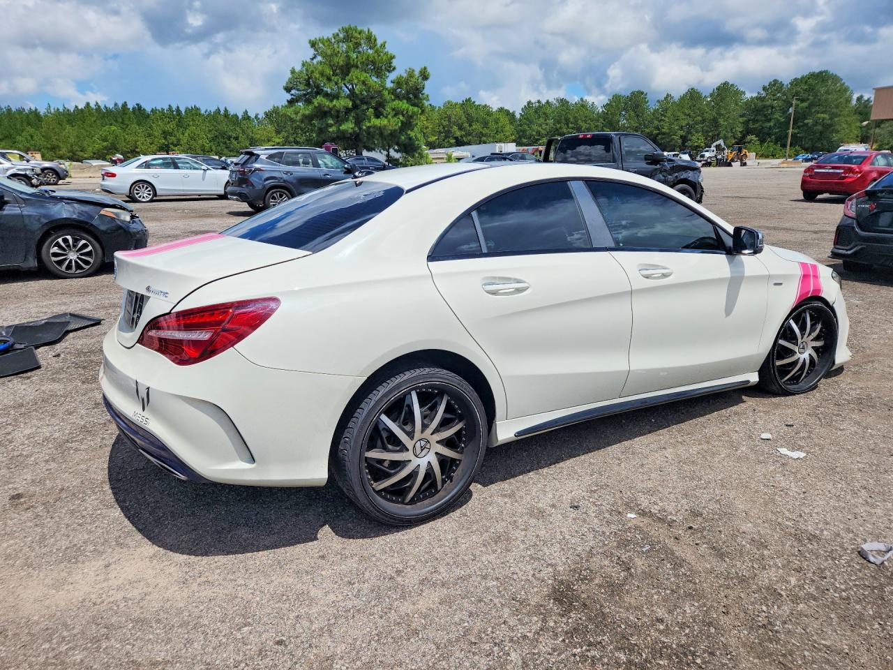 2018 Mercedes-benz Cla 250 4matic Белый vin: WDDSJ4GB2JN534163
