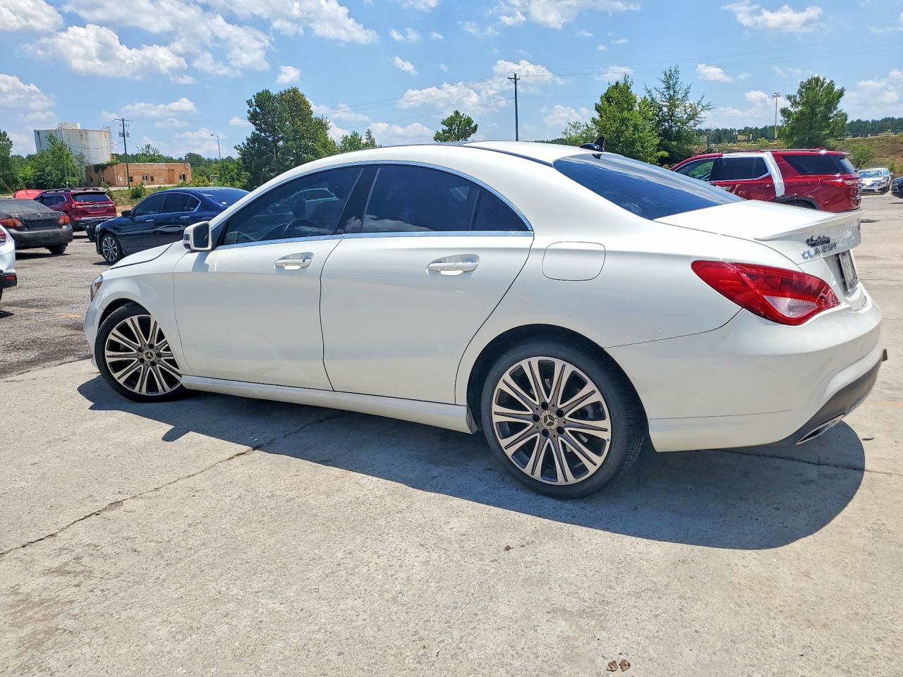 2018 Mercedes-benz Cla 250 4matic White vin: WDDSJ4GB2JN583217