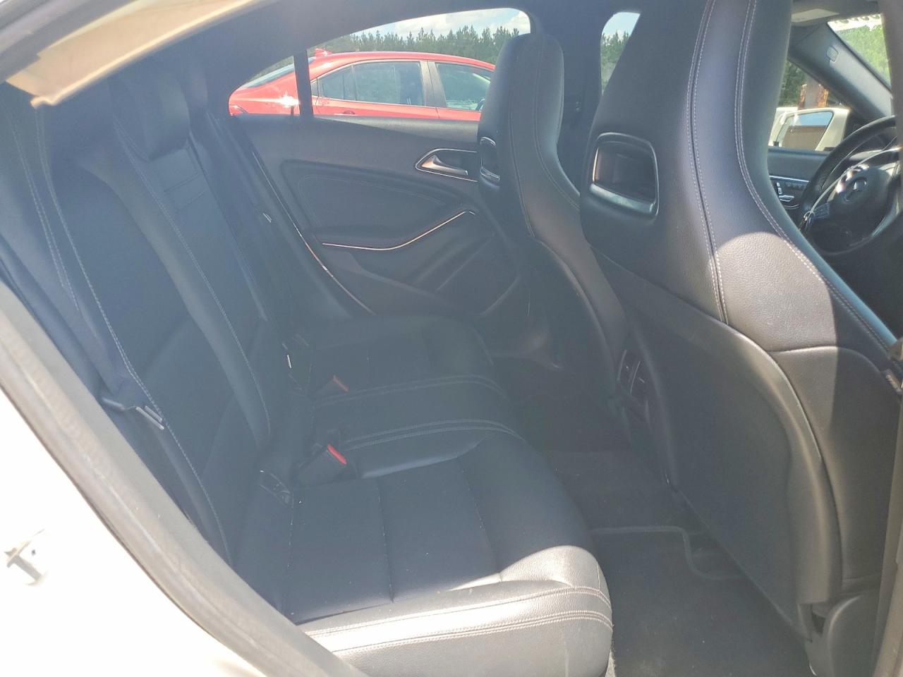 2018 Mercedes-benz Cla 250 4matic White vin: WDDSJ4GB2JN583217