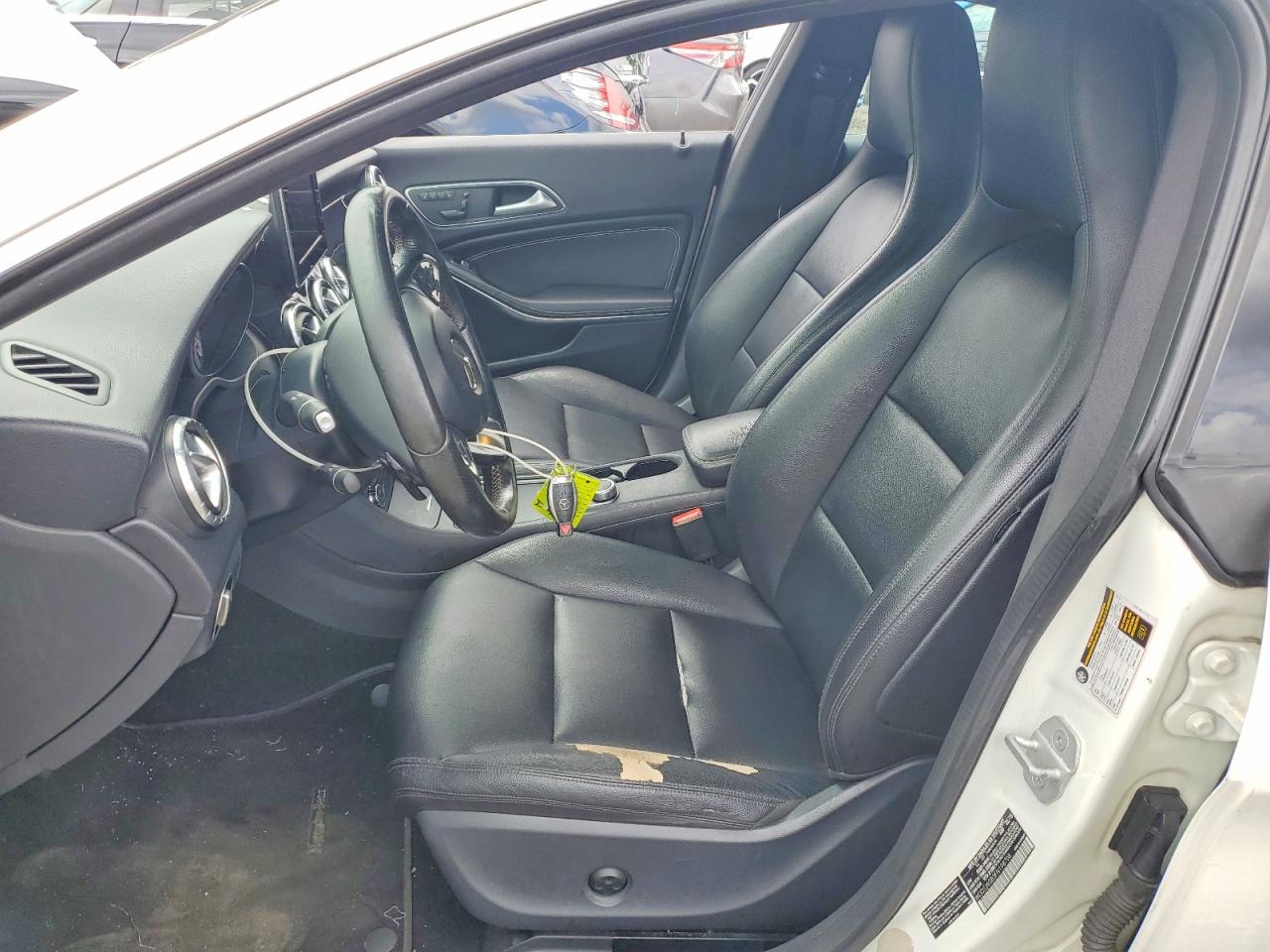 2015 Mercedes-benz Cla 250 4matic Белый vin: WDDSJ4GB3FN198708