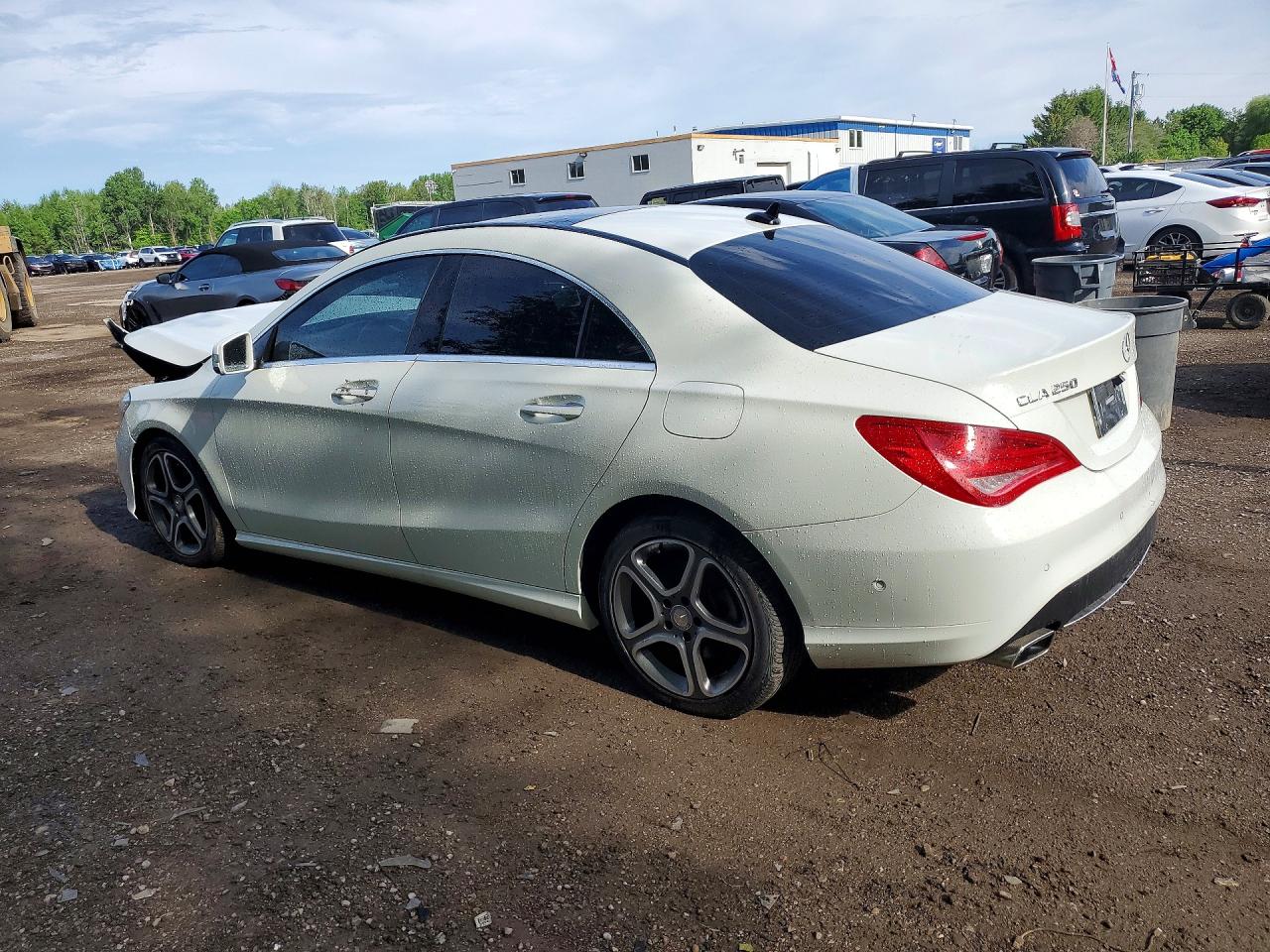 2015 Mercedes-benz Cla 250 4matic White vin: WDDSJ4GB3FN207861