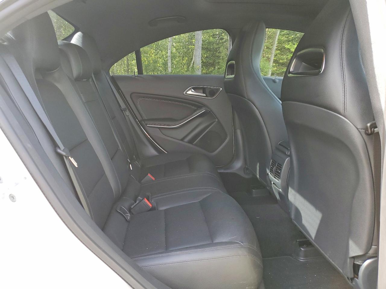 2015 Mercedes-benz Cla 250 4matic White vin: WDDSJ4GB3FN207861