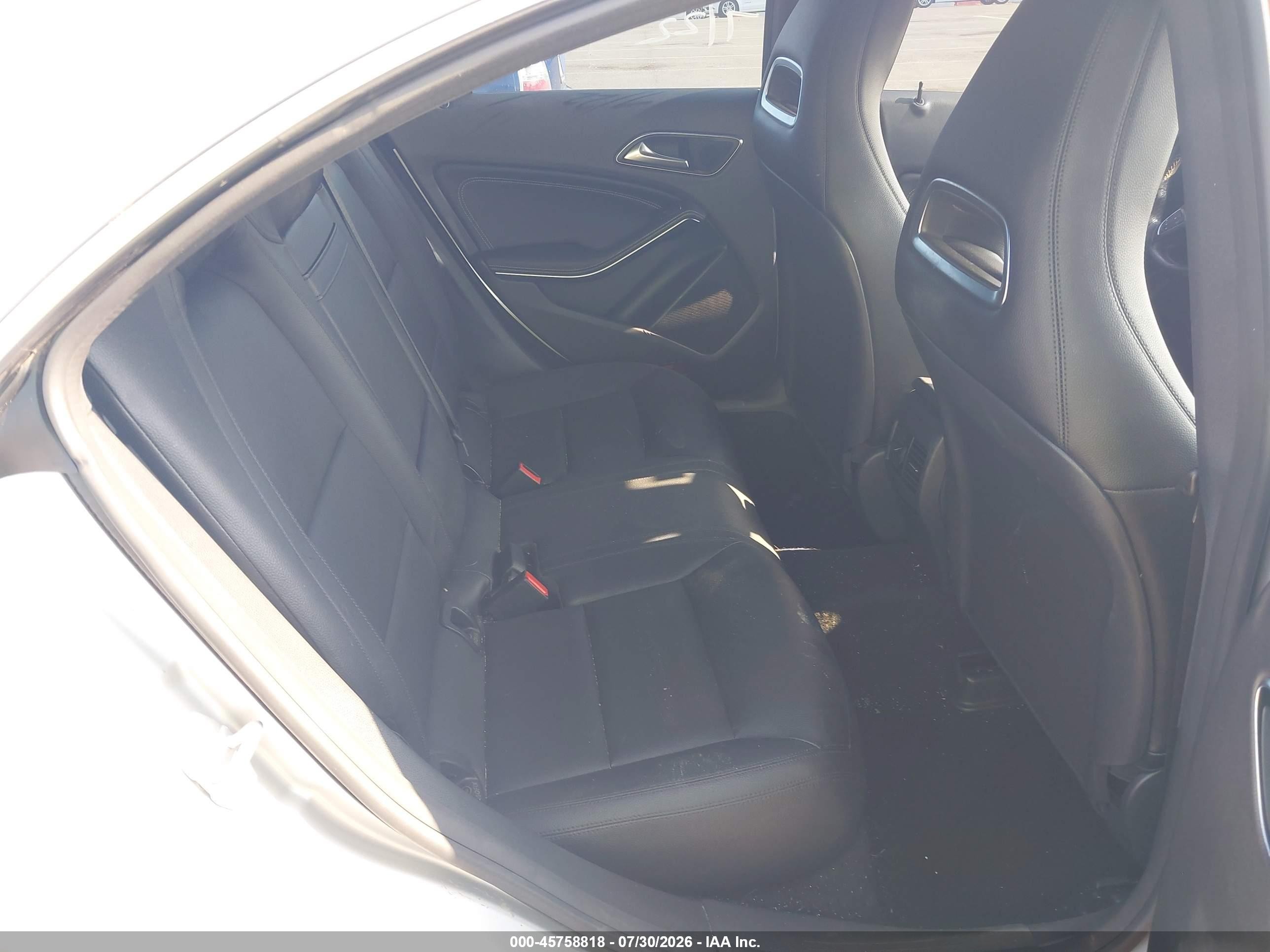 2015 Mercedes-benz Cla 250 4matic Silver vin: WDDSJ4GB3FN233991