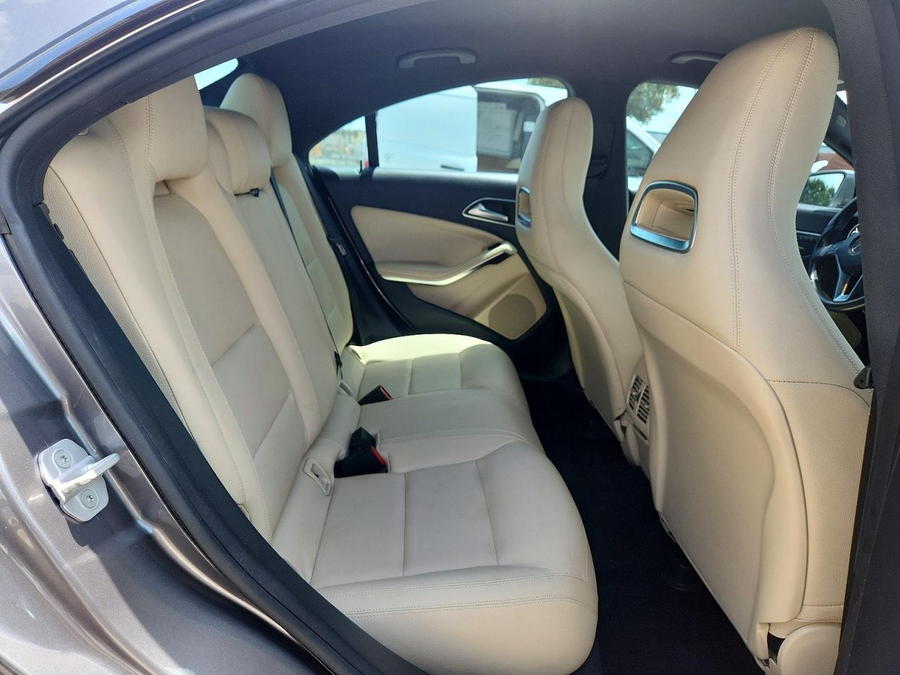 2014 Mercedes-benz Cla 250 4matic Gray vin: WDDSJ4GB4EN122722