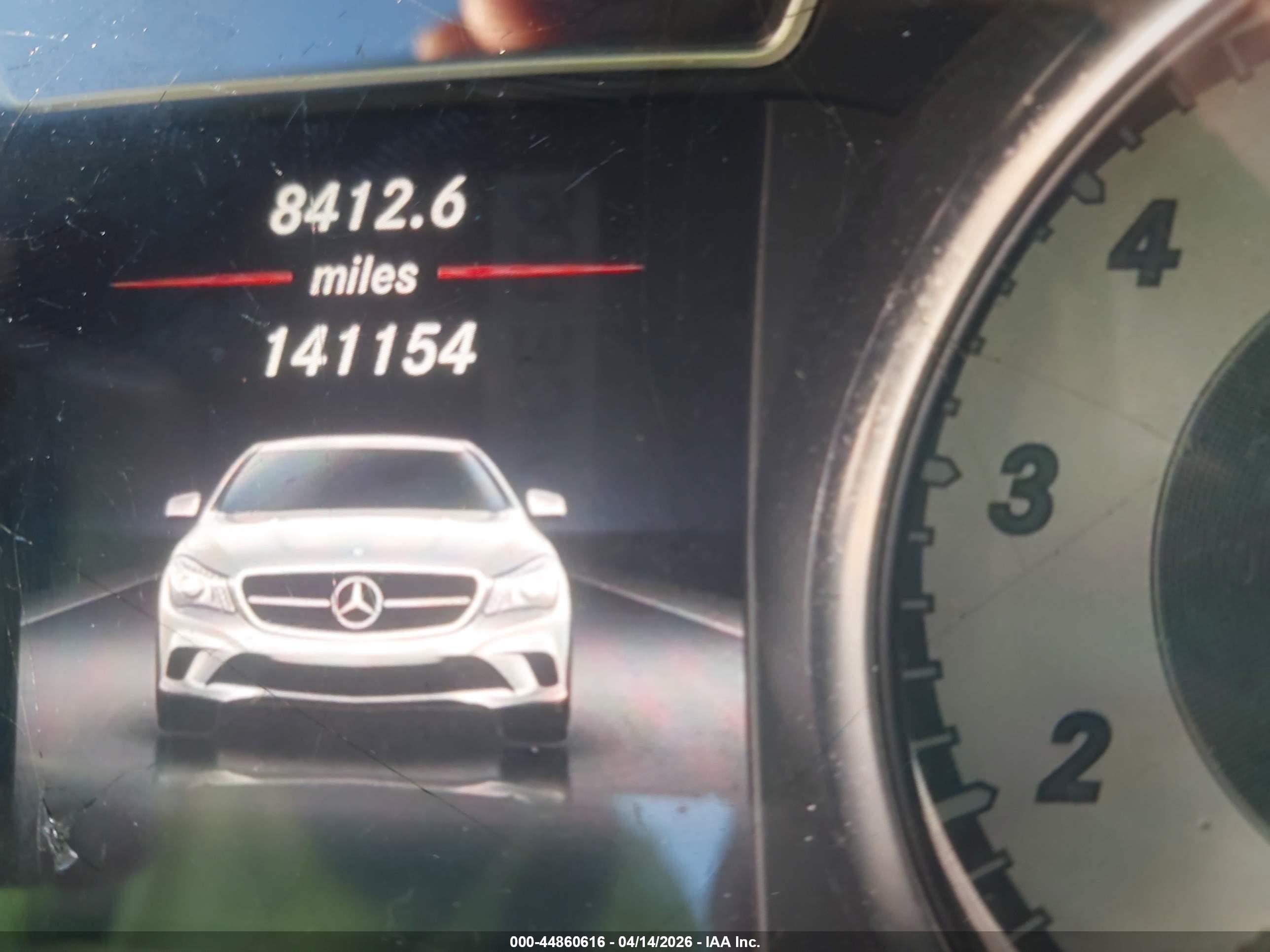 2014 Mercedes-benz Cla 250 4matic White vin: WDDSJ4GB4EN147278