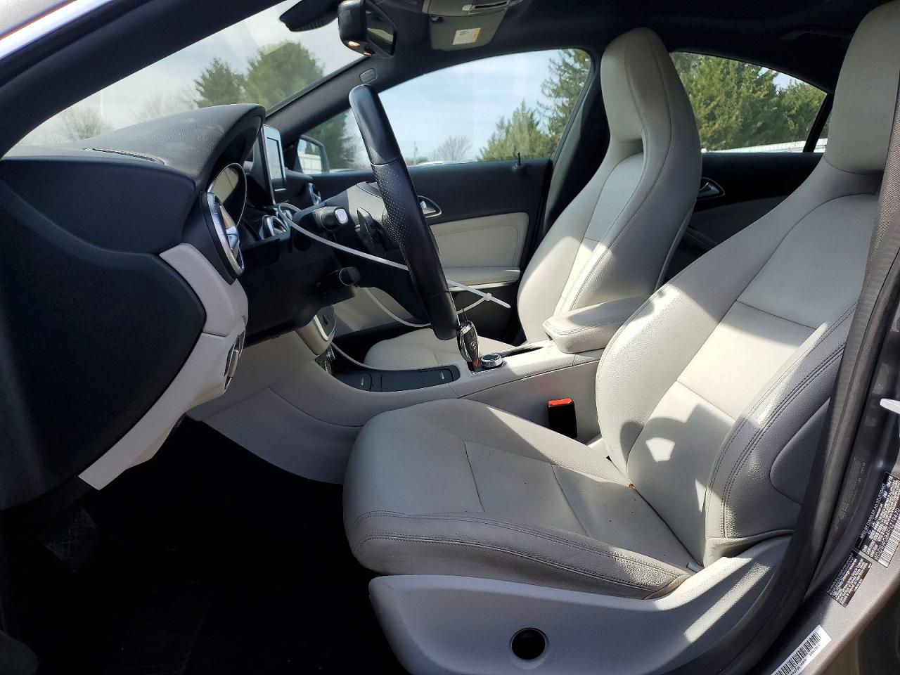 2015 Mercedes-benz Cla 250 4matic Серебряный vin: WDDSJ4GB4FN219470