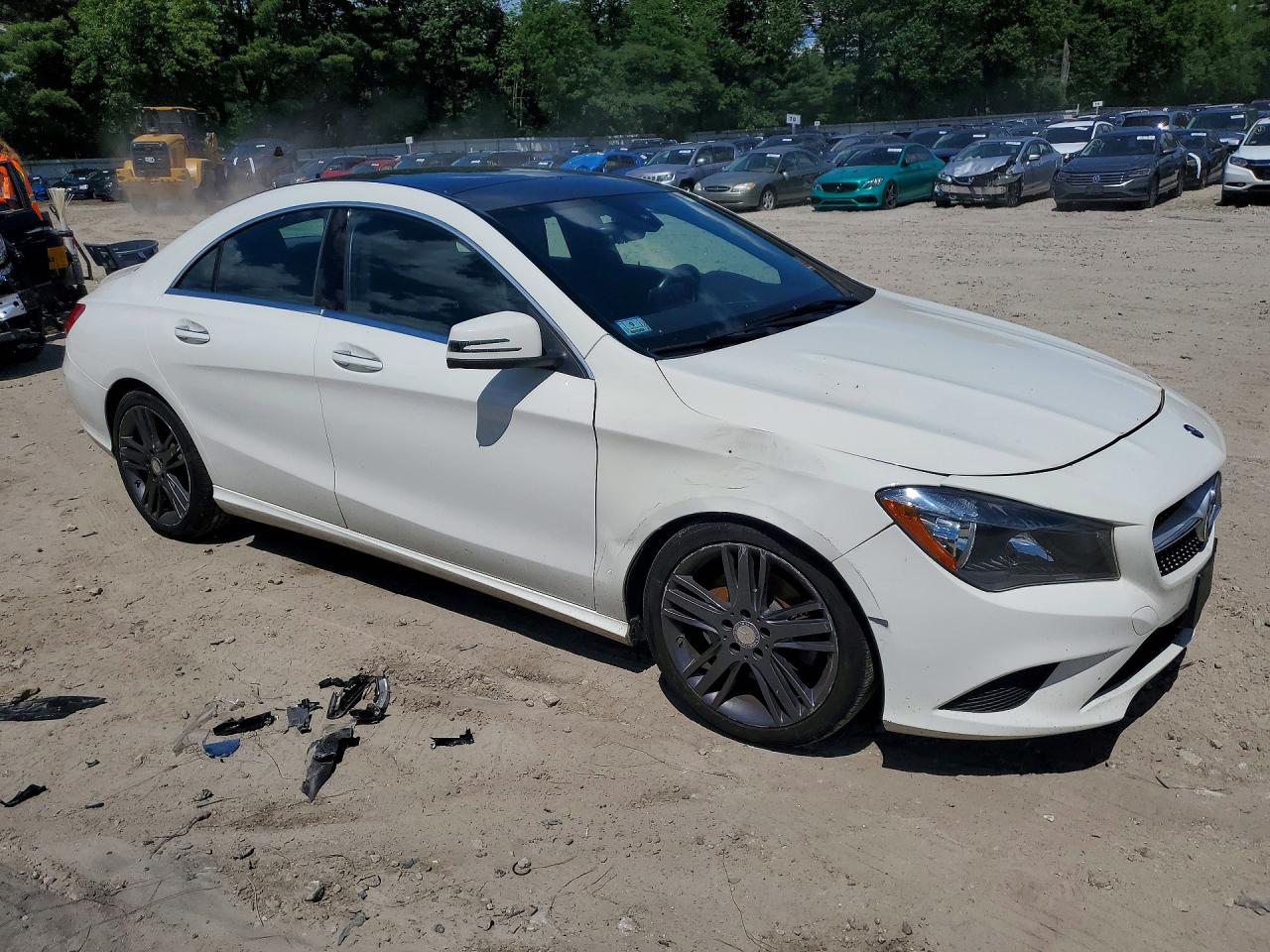 2015 Mercedes-benz Cla 250 4matic White vin: WDDSJ4GB4FN266529
