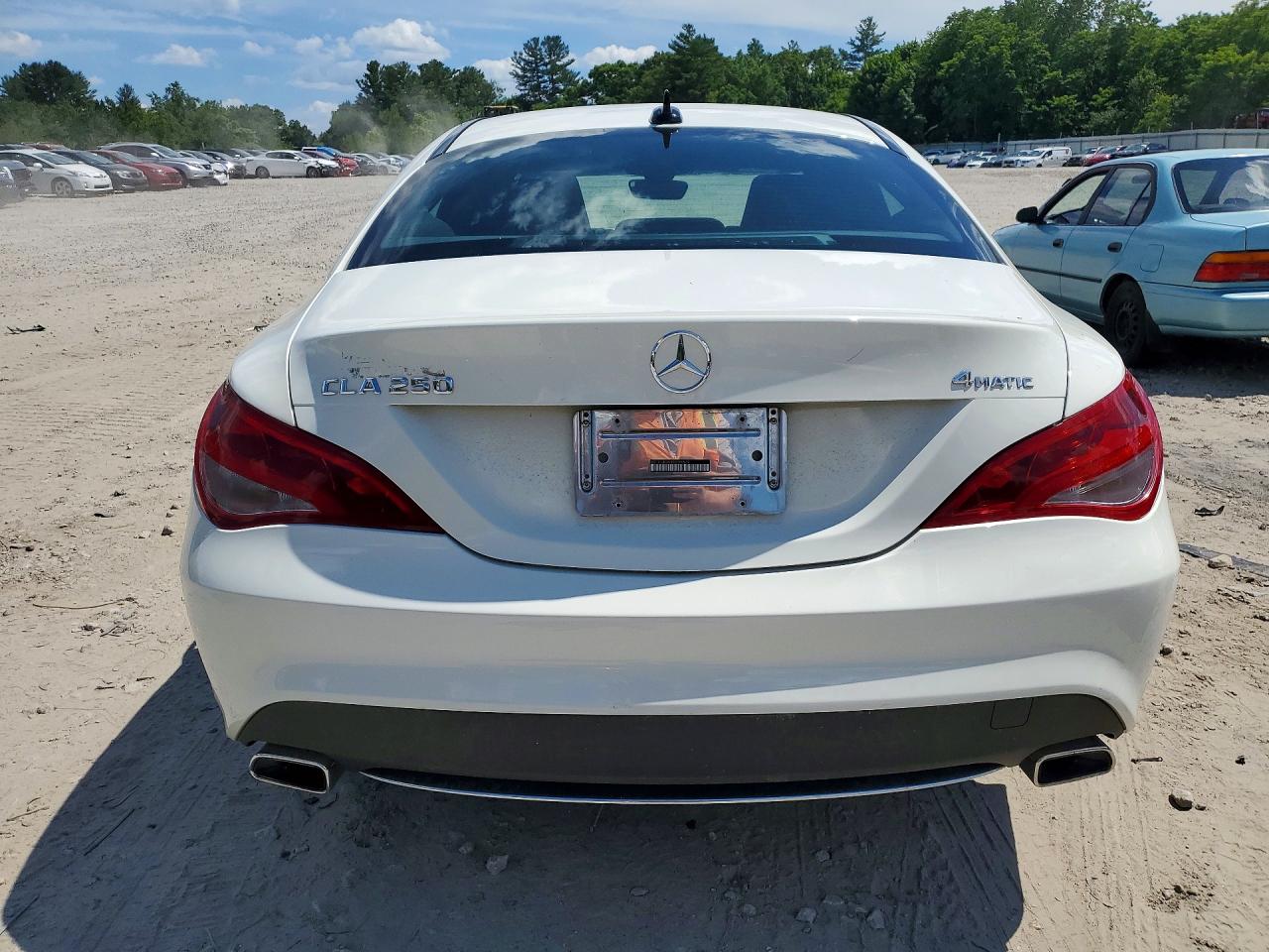 2015 Mercedes-benz Cla 250 4matic White vin: WDDSJ4GB4FN266529