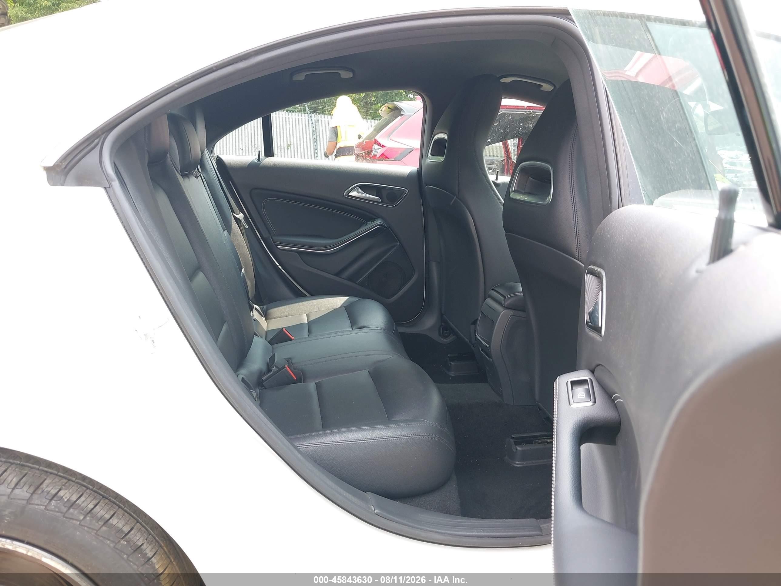 2014 Mercedes-benz Cla 250 4matic White vin: WDDSJ4GB5EN114788