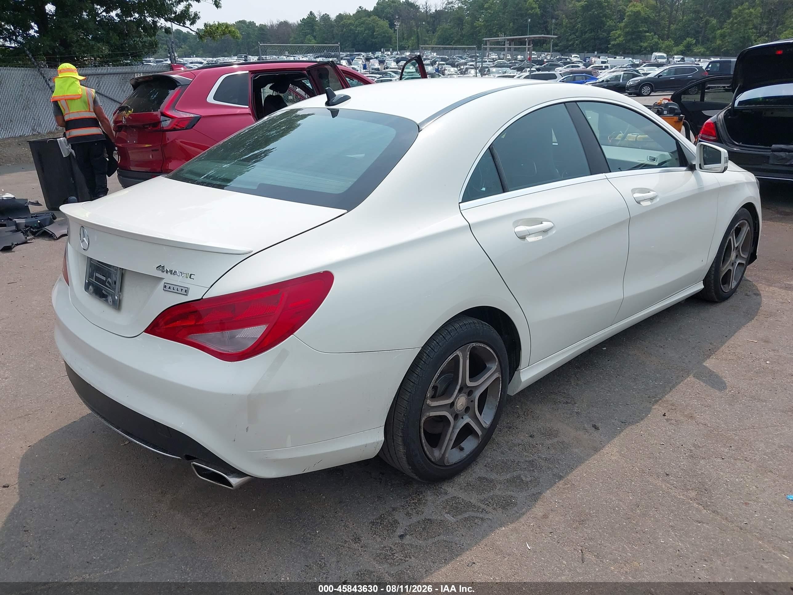 2014 Mercedes-benz Cla 250 4matic White vin: WDDSJ4GB5EN114788