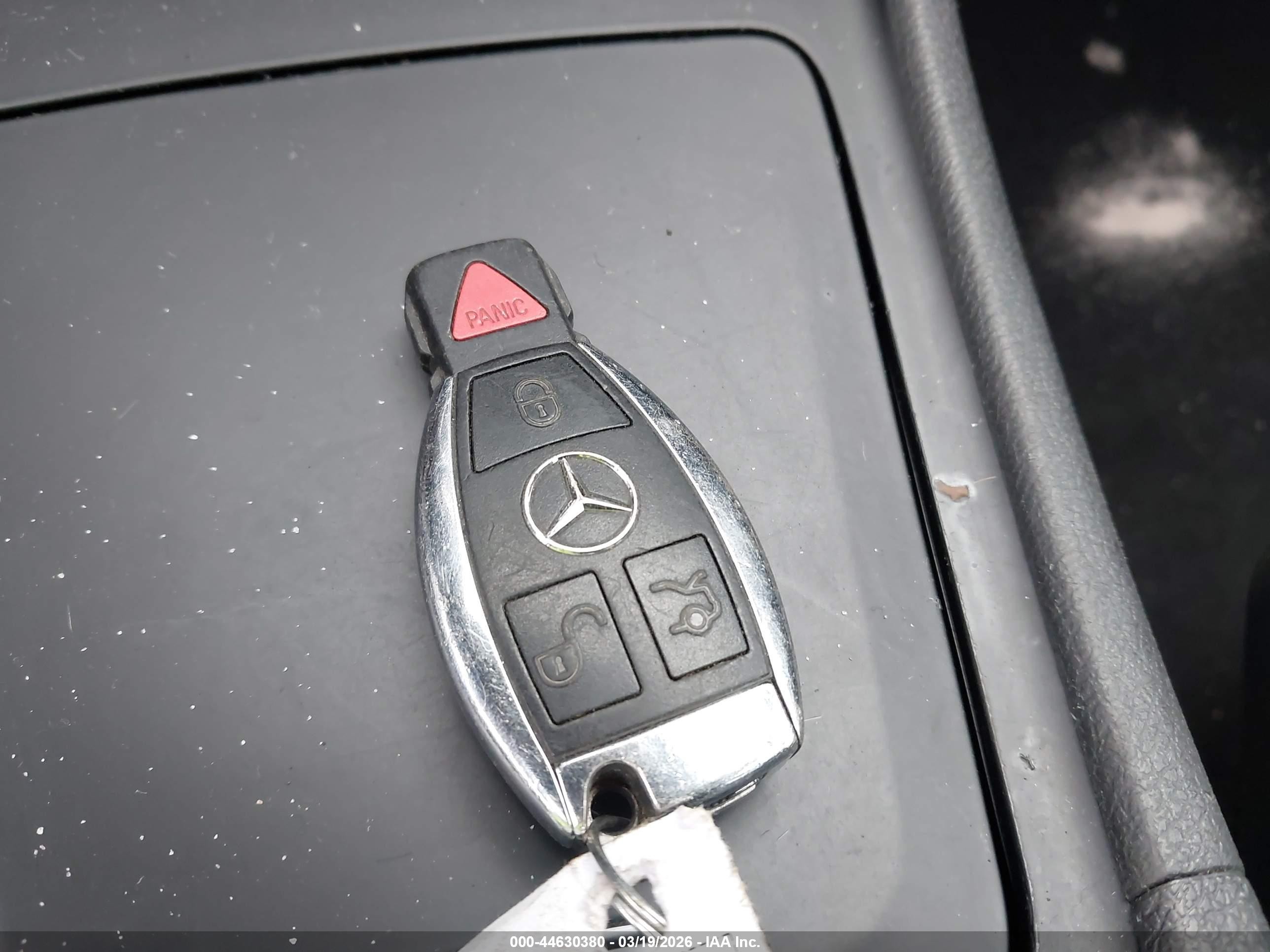 2014 Mercedes-benz Cla 250 4matic White vin: WDDSJ4GB5EN129405