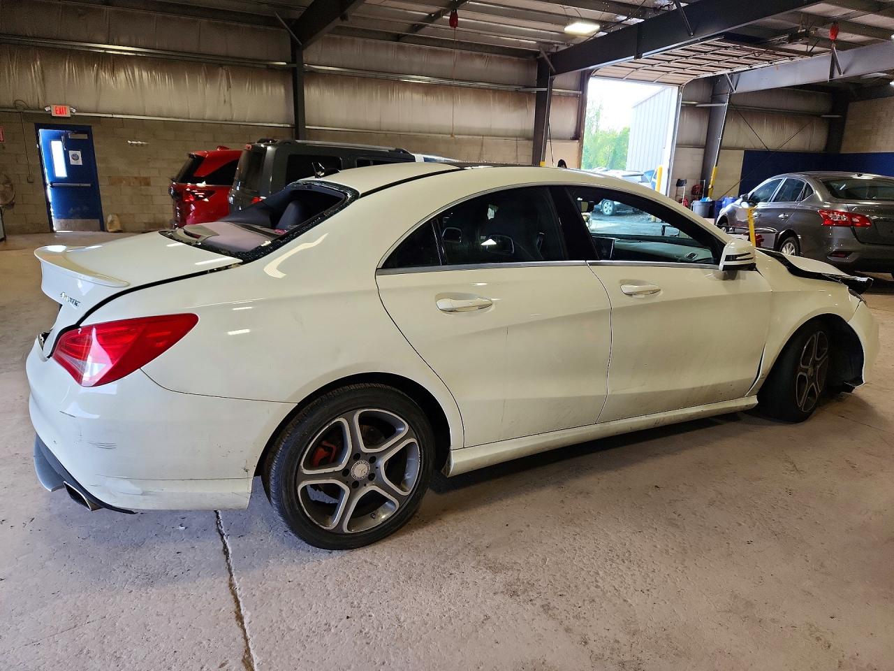 2014 Mercedes-benz Cla 250 4matic White vin: WDDSJ4GB6EN087519