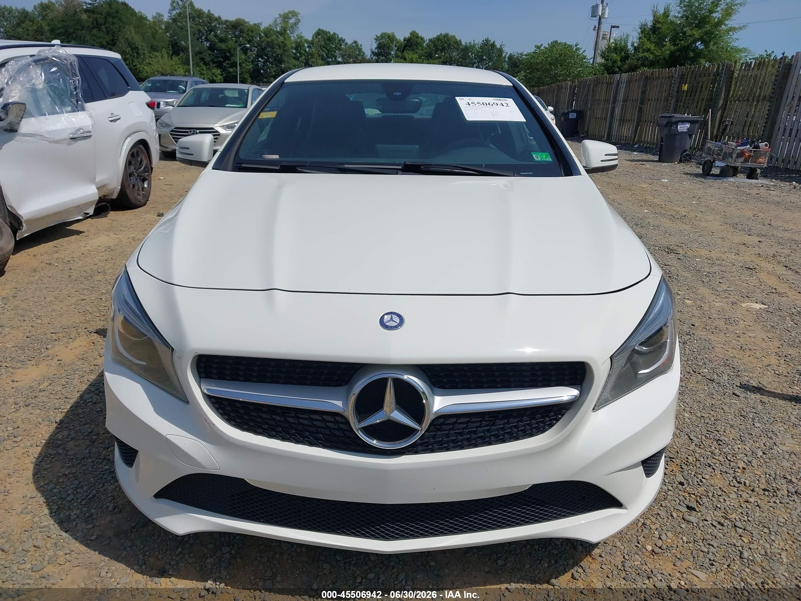 2015 Mercedes-benz Cla 250 4matic Белый vin: WDDSJ4GB6FN172023