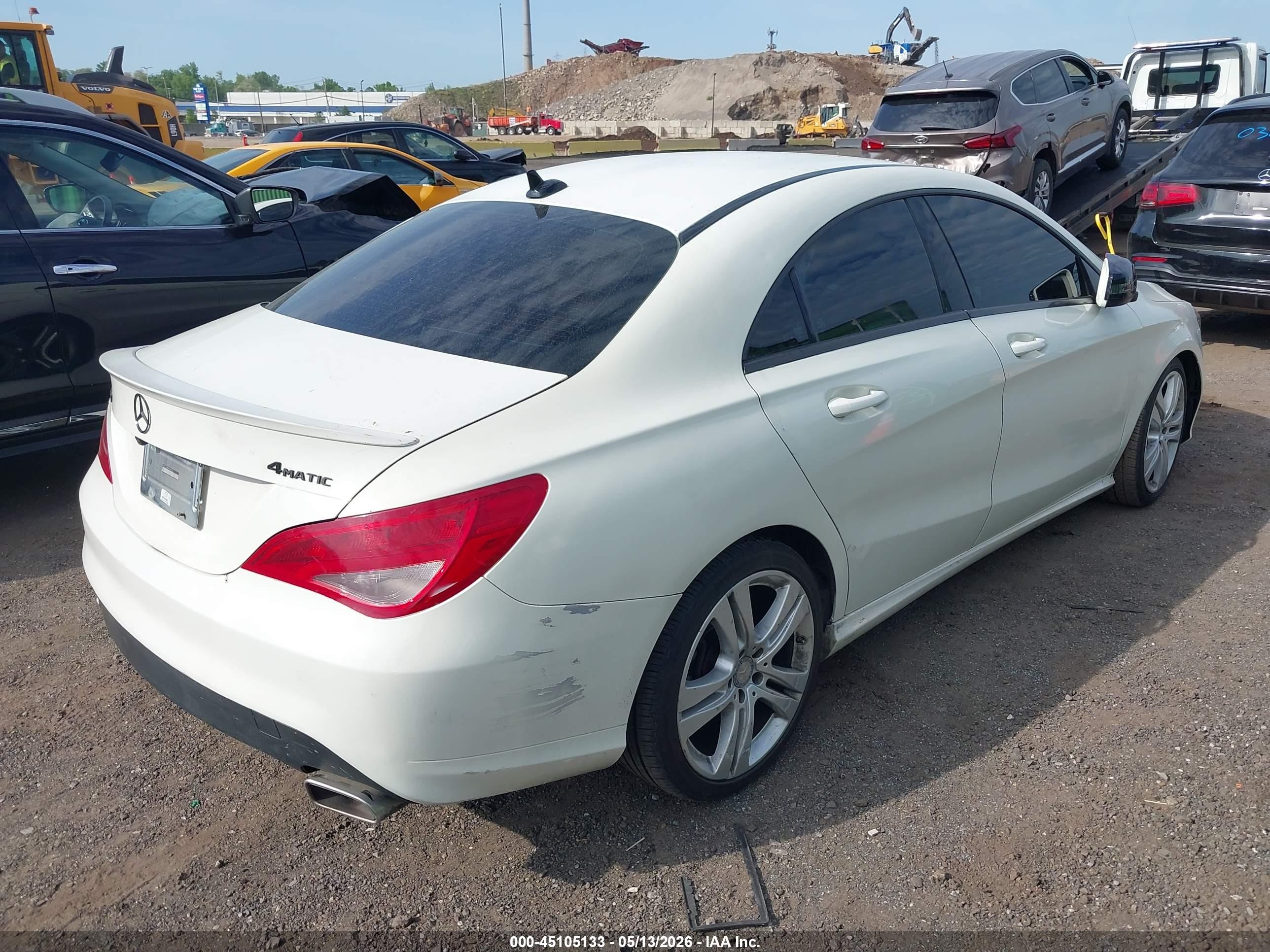 2015 Mercedes-benz Cla 250 4matic Белый vin: WDDSJ4GB6FN187332