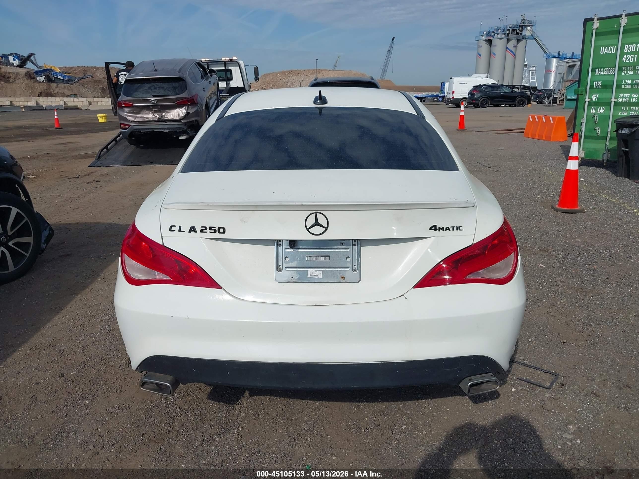 2015 Mercedes-benz Cla 250 4matic Белый vin: WDDSJ4GB6FN187332