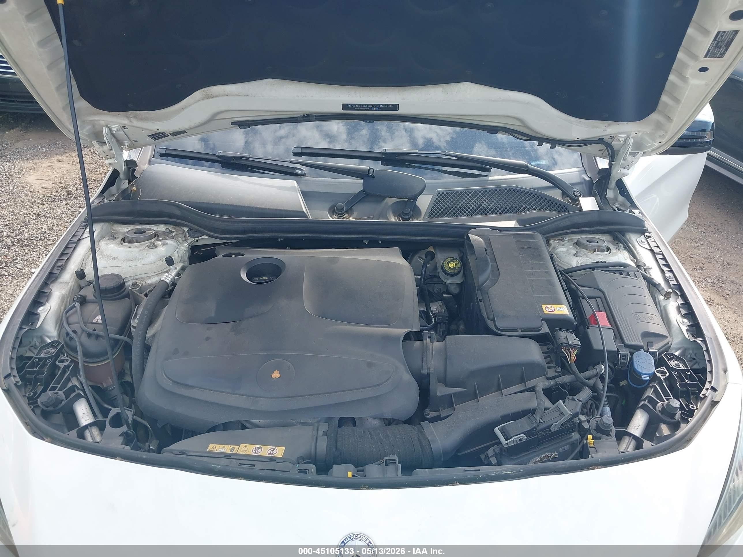 2015 Mercedes-benz Cla 250 4matic Белый vin: WDDSJ4GB6FN187332