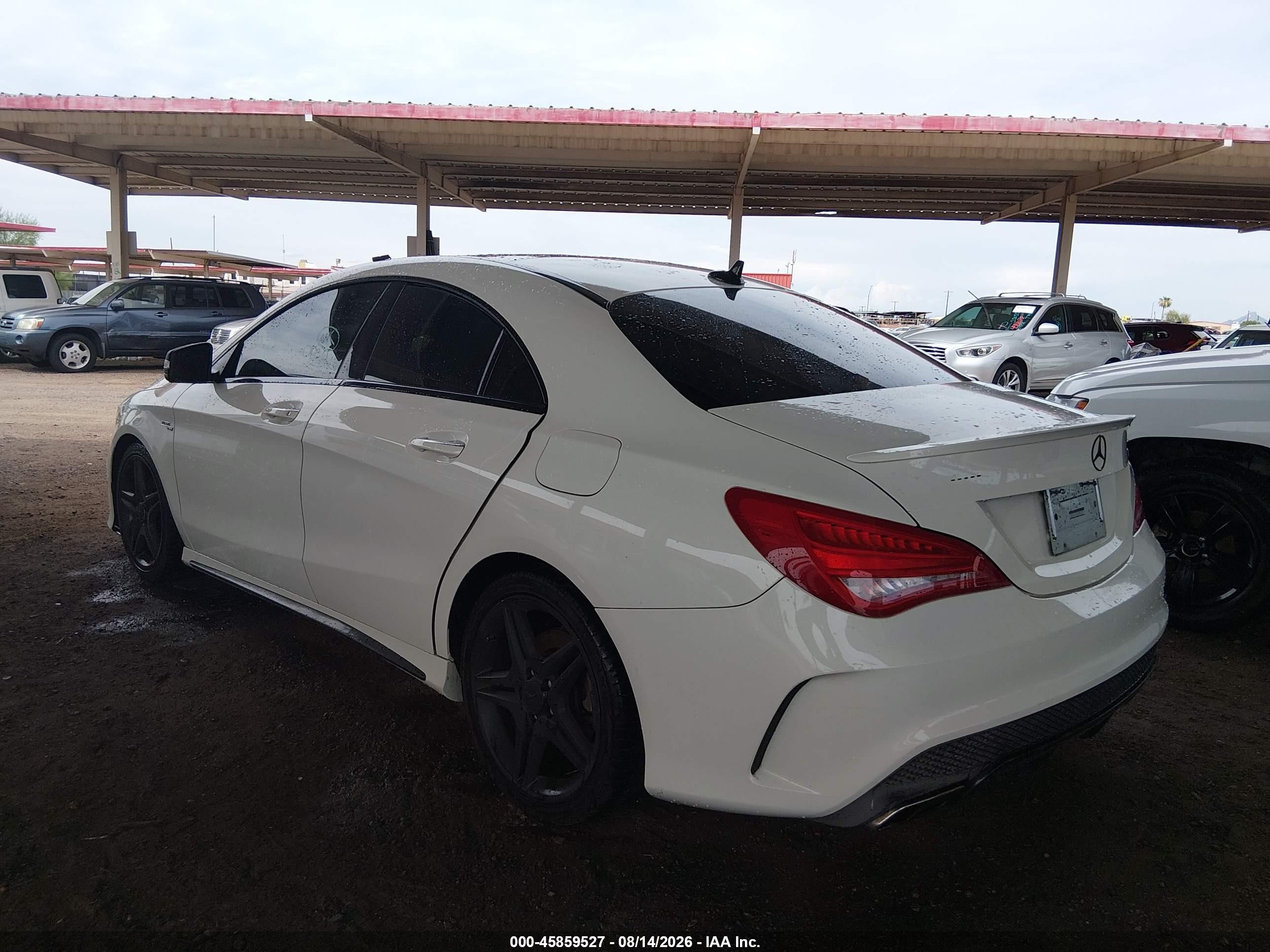 2015 Mercedes-benz Cla 250 4matic Белый vin: WDDSJ4GB6FN224475