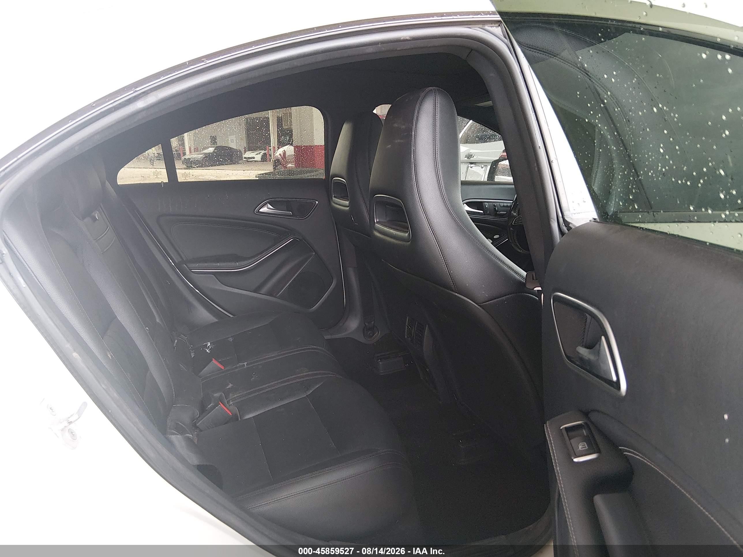 2015 Mercedes-benz Cla 250 4matic Белый vin: WDDSJ4GB6FN224475