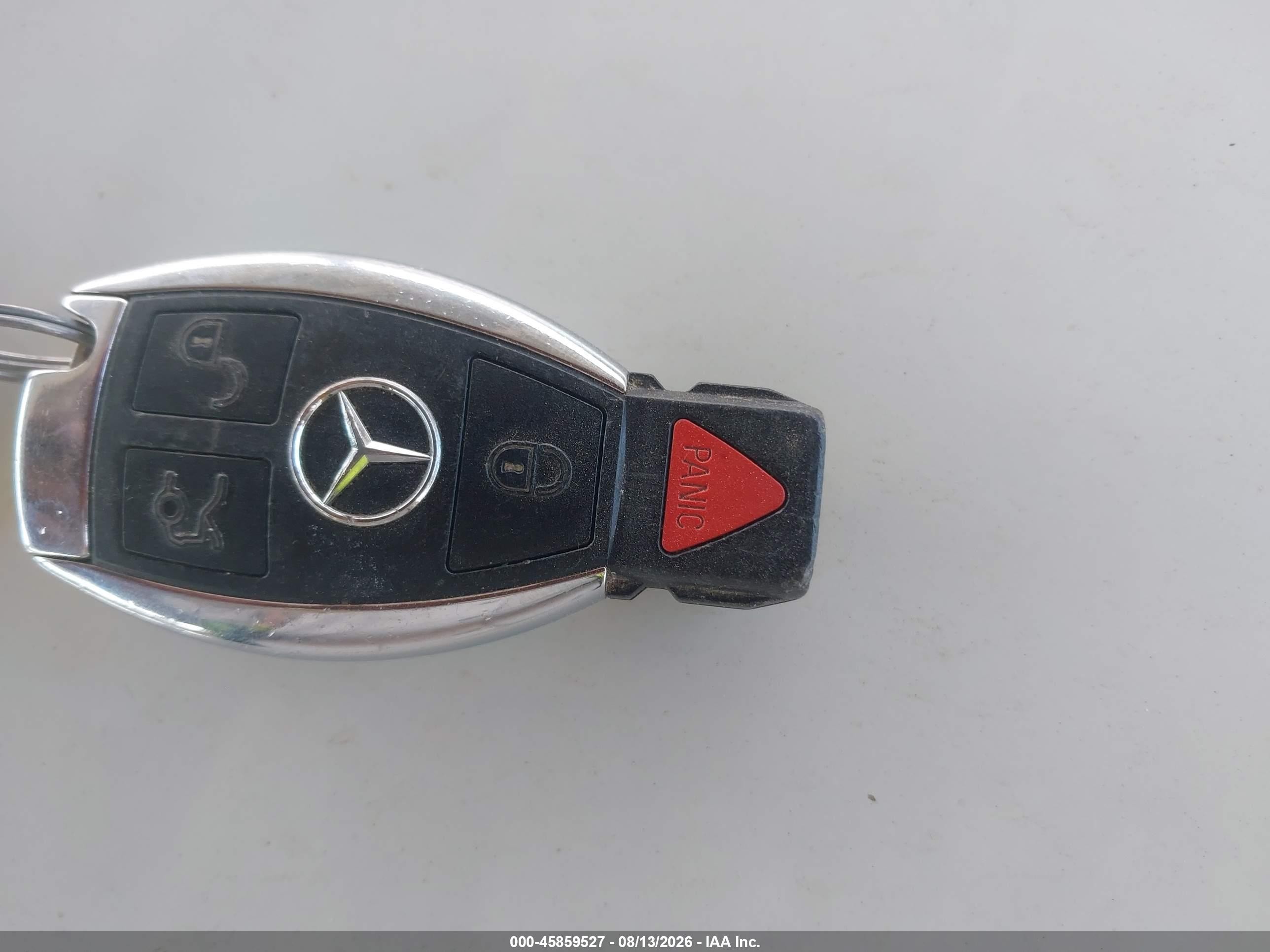 2015 Mercedes-benz Cla 250 4matic Белый vin: WDDSJ4GB6FN224475