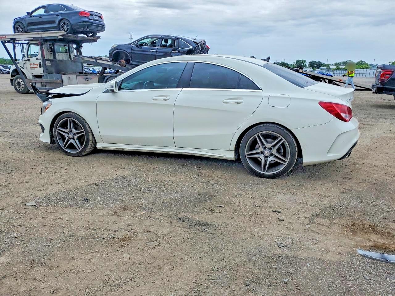 2015 Mercedes-benz Cla 250 4matic White vin: WDDSJ4GB6FN271182