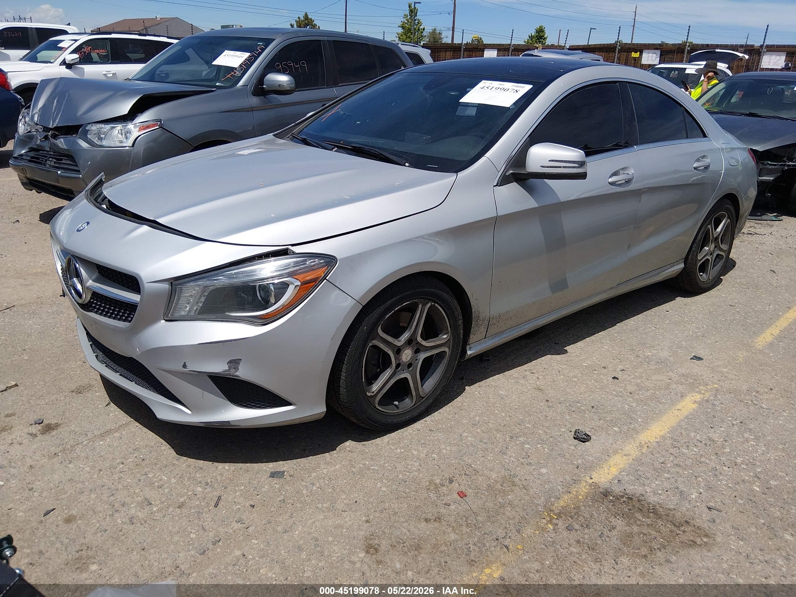 2014 Mercedes-benz Cla 250 4matic Серебряный vin: WDDSJ4GB7EN072558