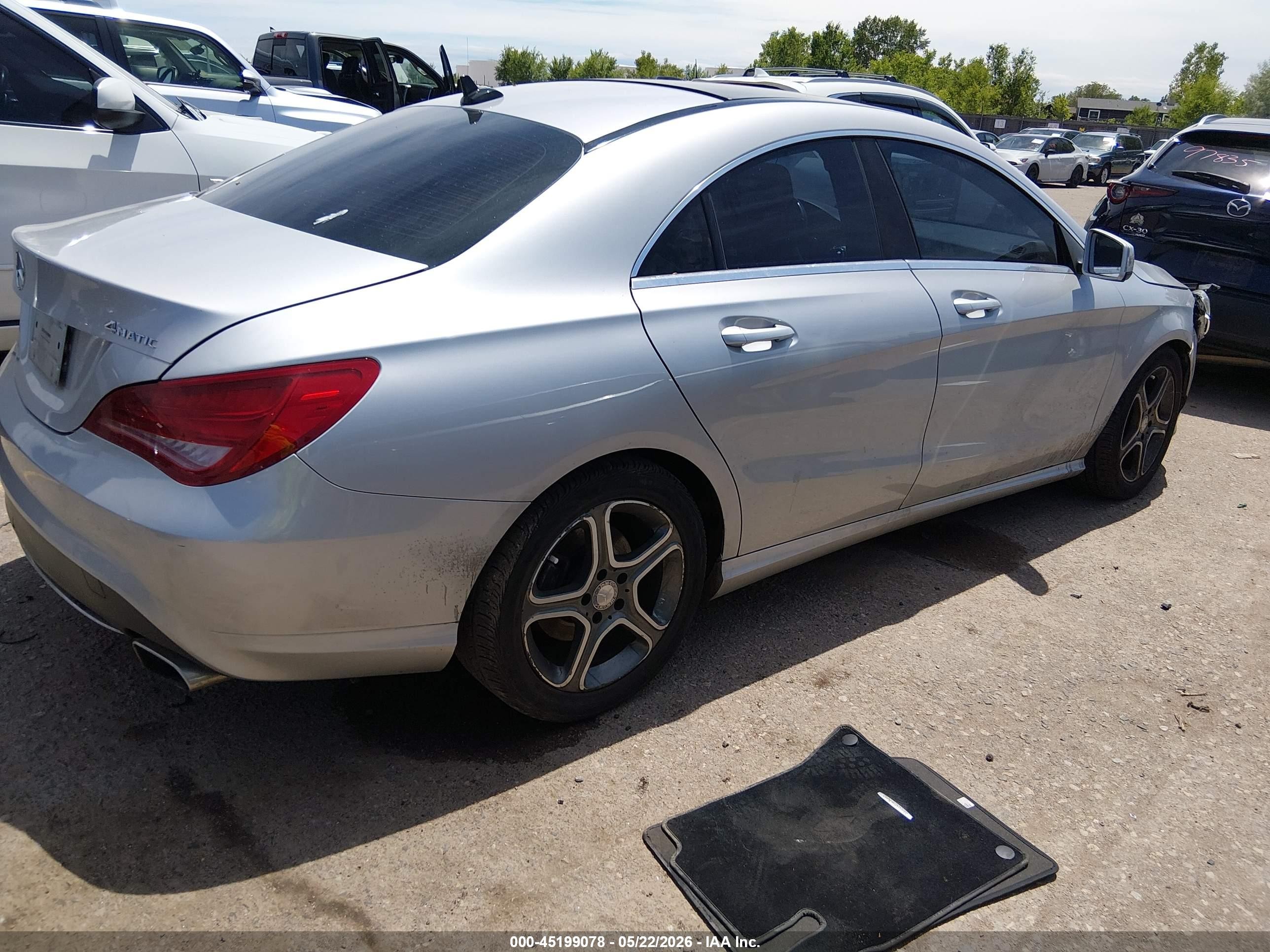 2014 Mercedes-benz Cla 250 4matic Серебряный vin: WDDSJ4GB7EN072558