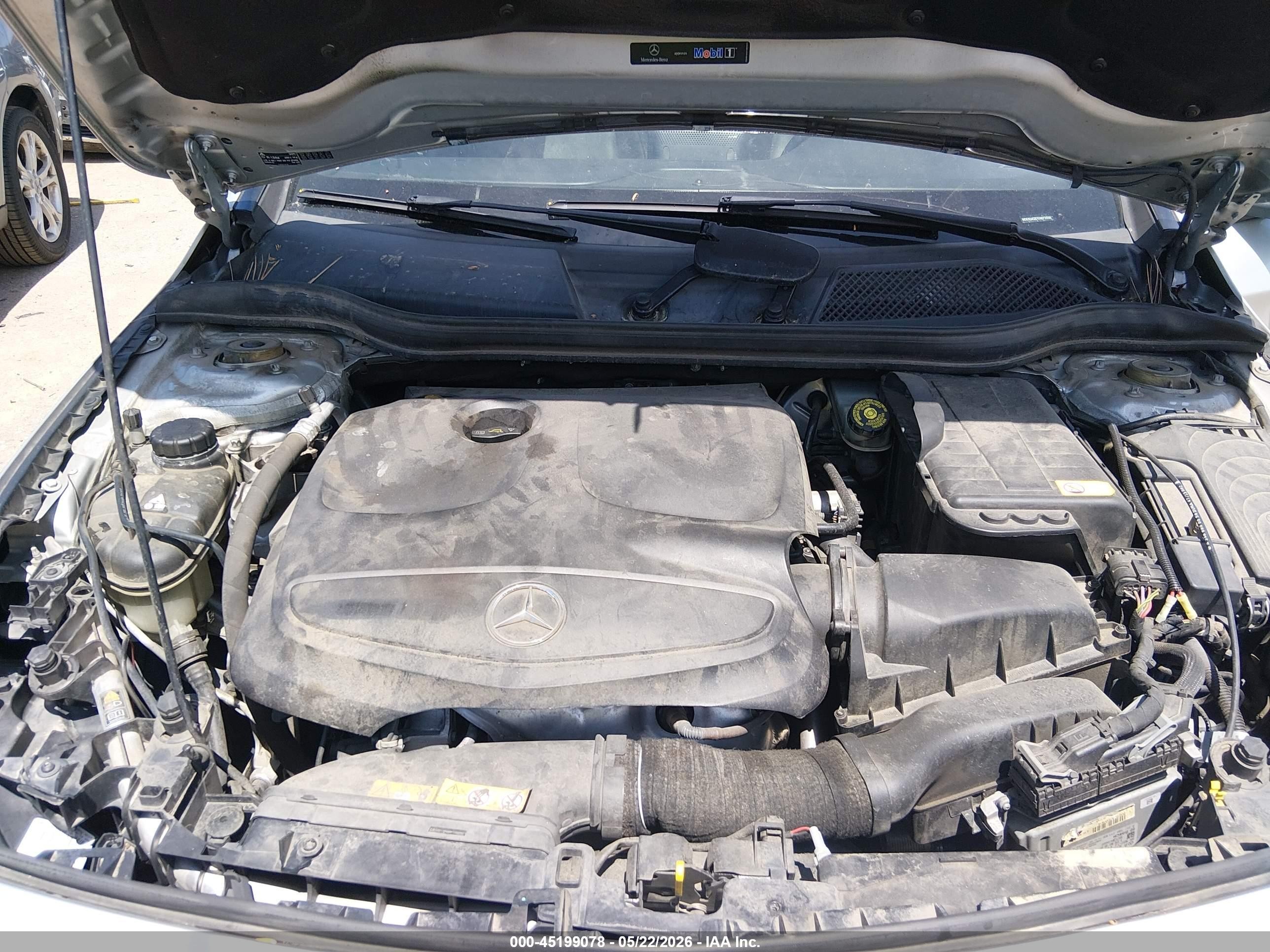 2014 Mercedes-benz Cla 250 4matic Серебряный vin: WDDSJ4GB7EN072558