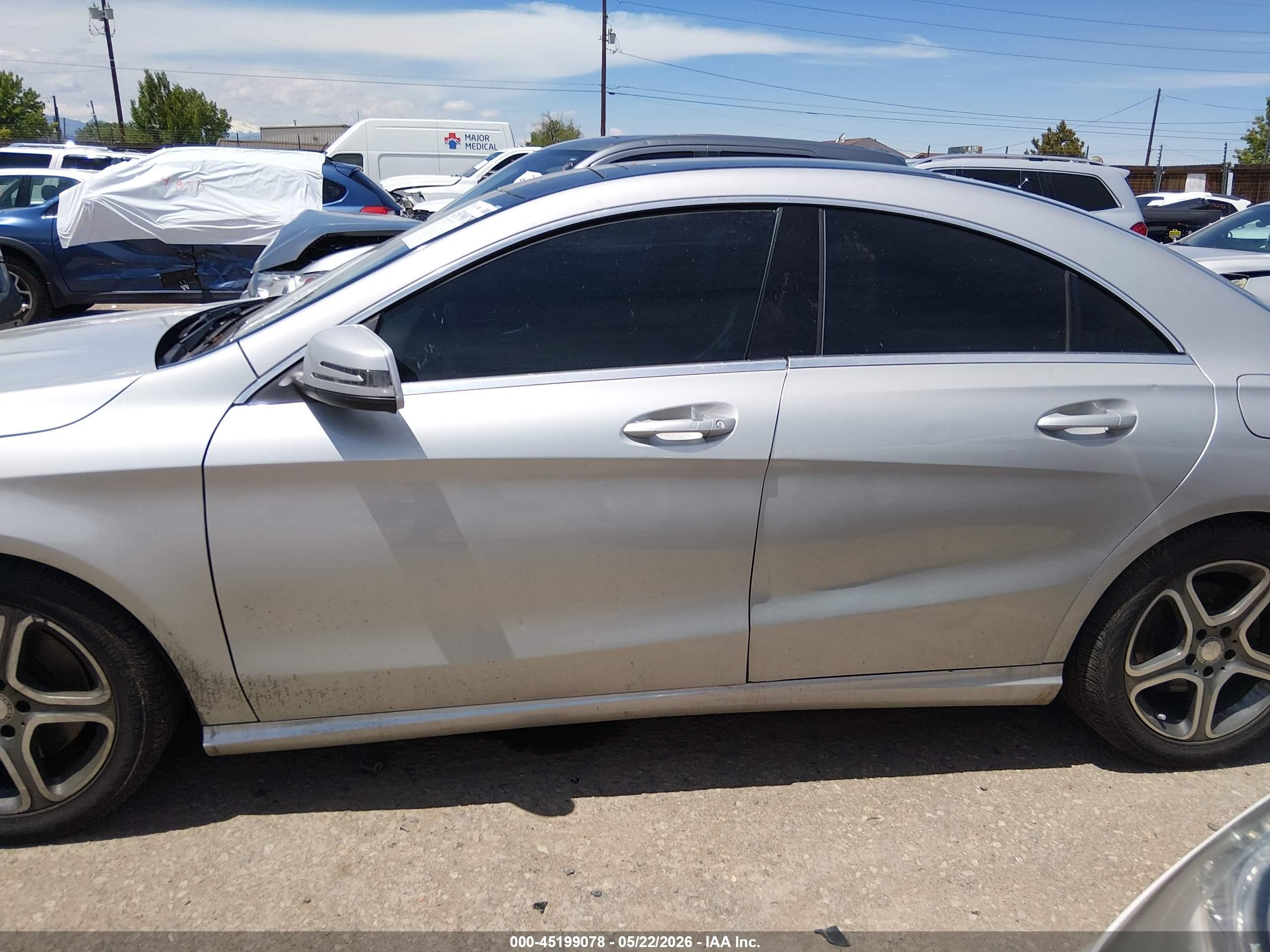 2014 Mercedes-benz Cla 250 4matic Серебряный vin: WDDSJ4GB7EN072558