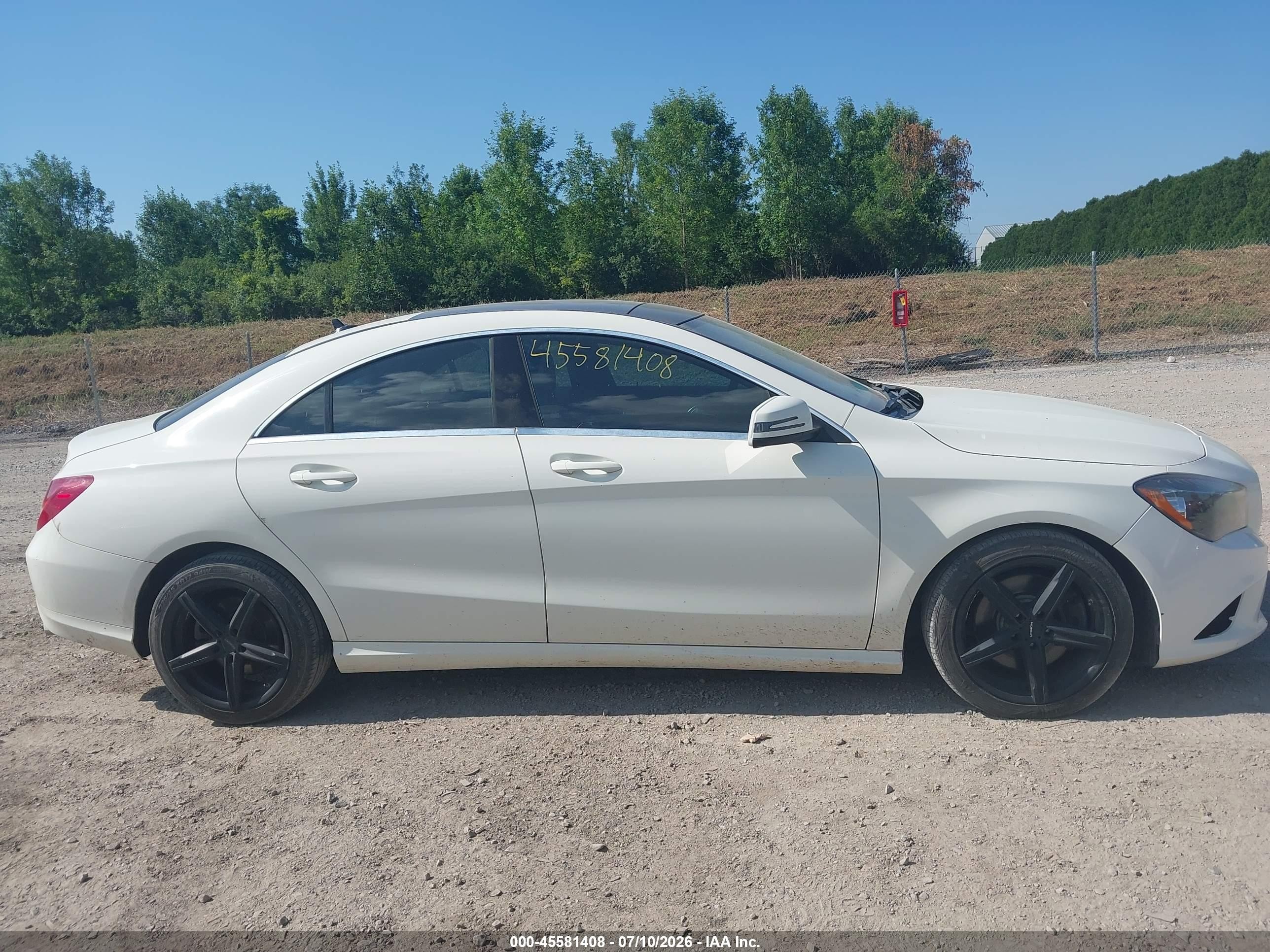 2014 Mercedes-benz Cla 250 4matic White vin: WDDSJ4GB7EN105249